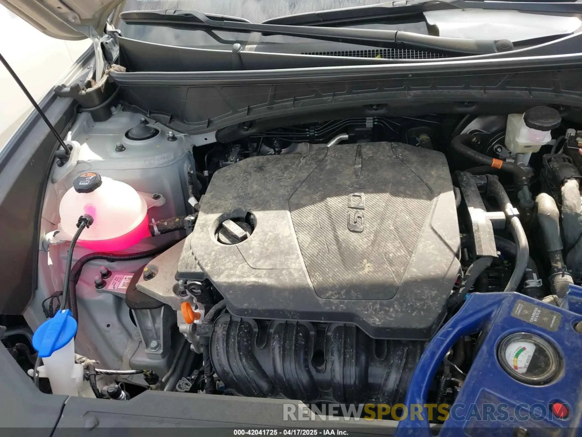 10 Photograph of a damaged car 5NMJF3DE3RH323367 HYUNDAI TUCSON 2024