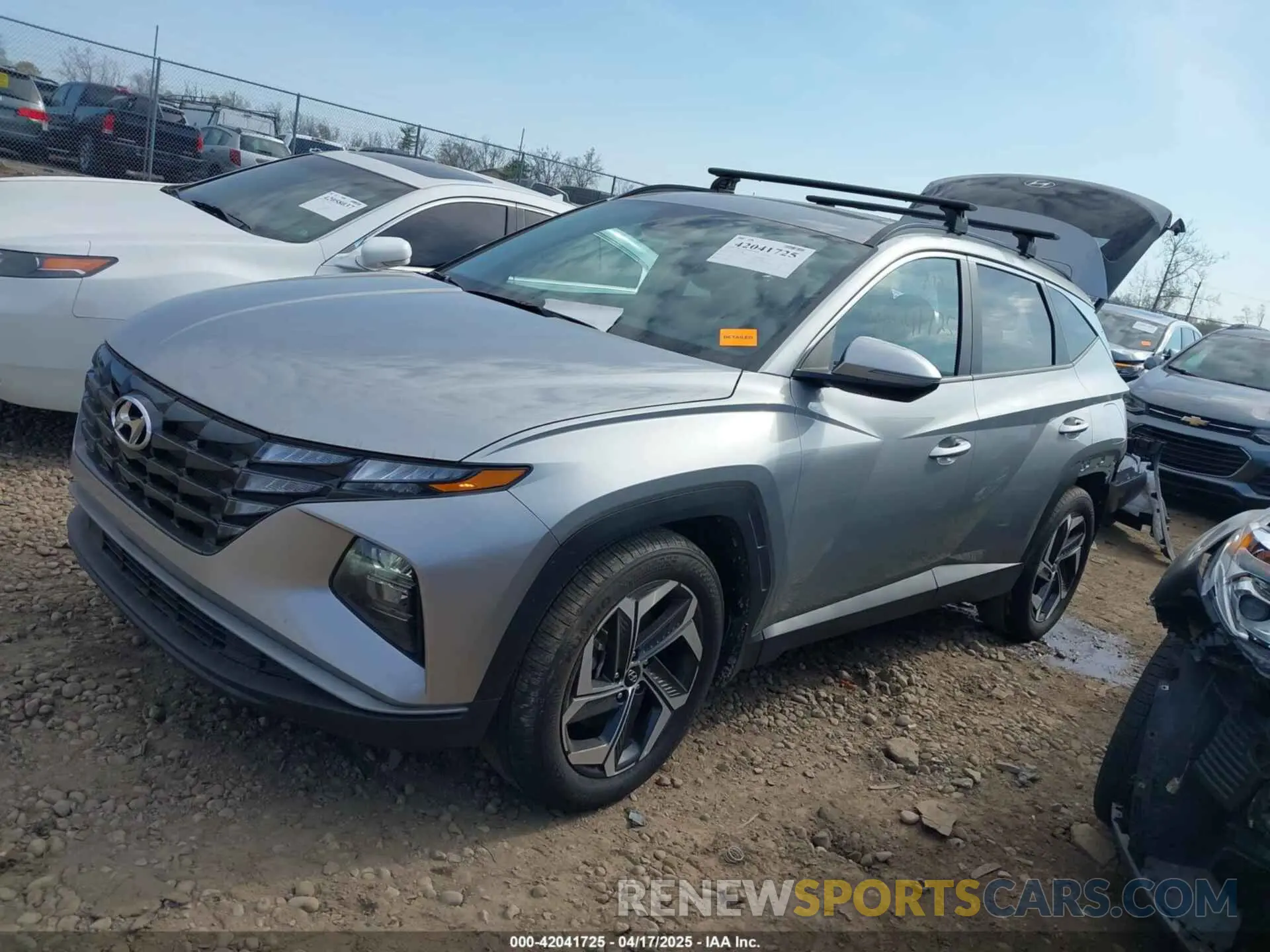 2 Photograph of a damaged car 5NMJF3DE3RH323367 HYUNDAI TUCSON 2024