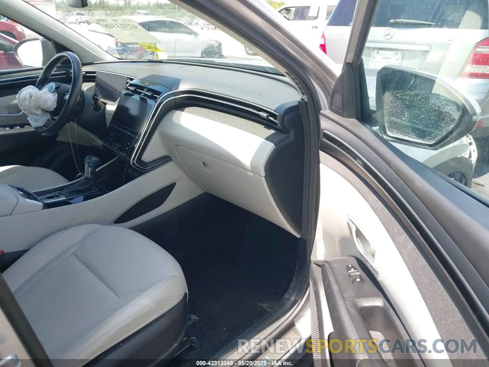5 Photograph of a damaged car 5NMJF3DE4RH306108 HYUNDAI TUCSON 2024