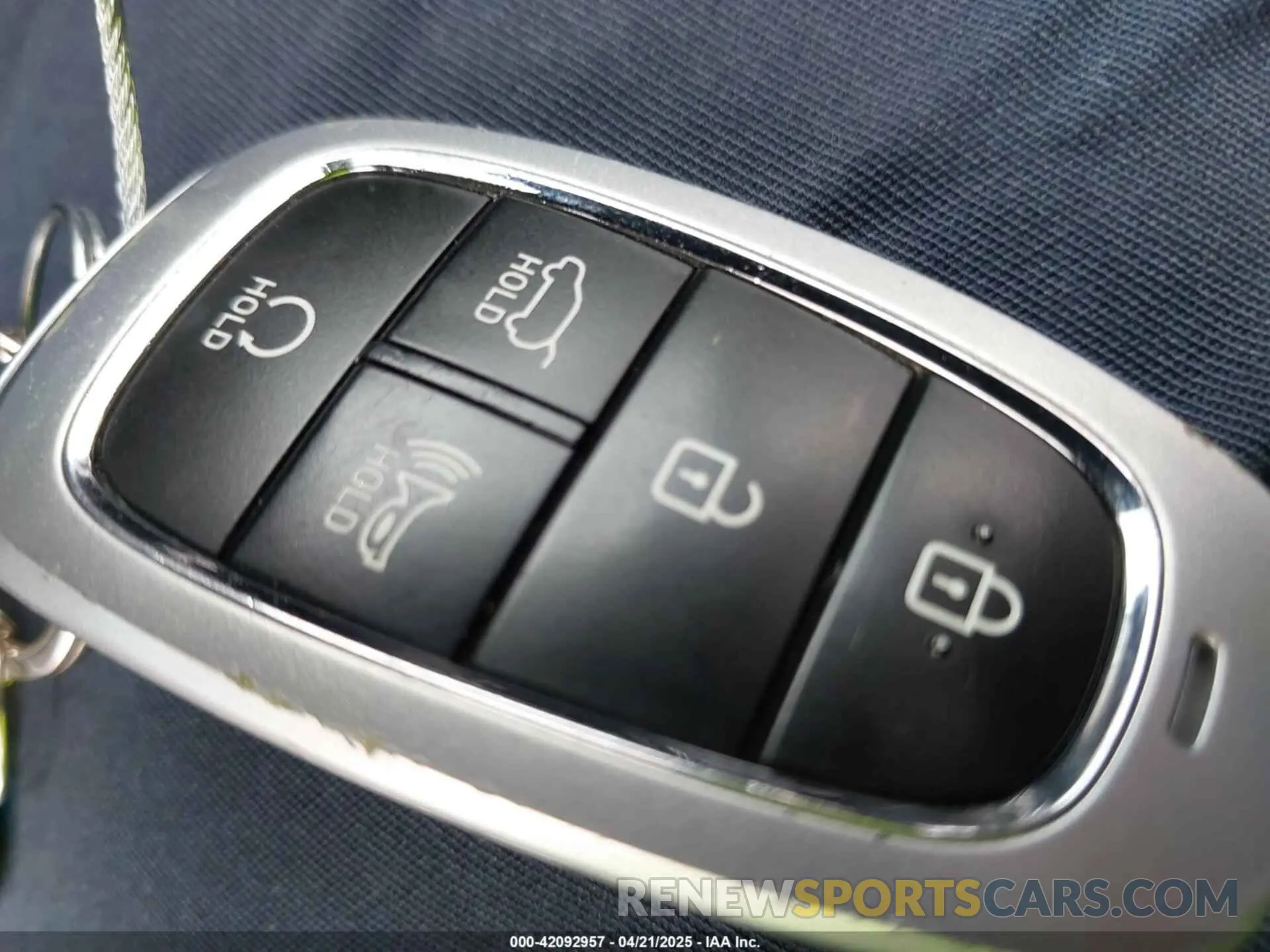 11 Photograph of a damaged car 5NMJF3DE4RH349430 HYUNDAI TUCSON 2024
