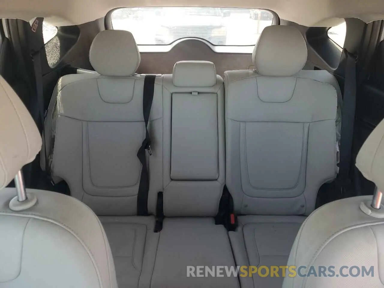 10 Photograph of a damaged car 5NMJF3DE4RH376966 HYUNDAI TUCSON 2024