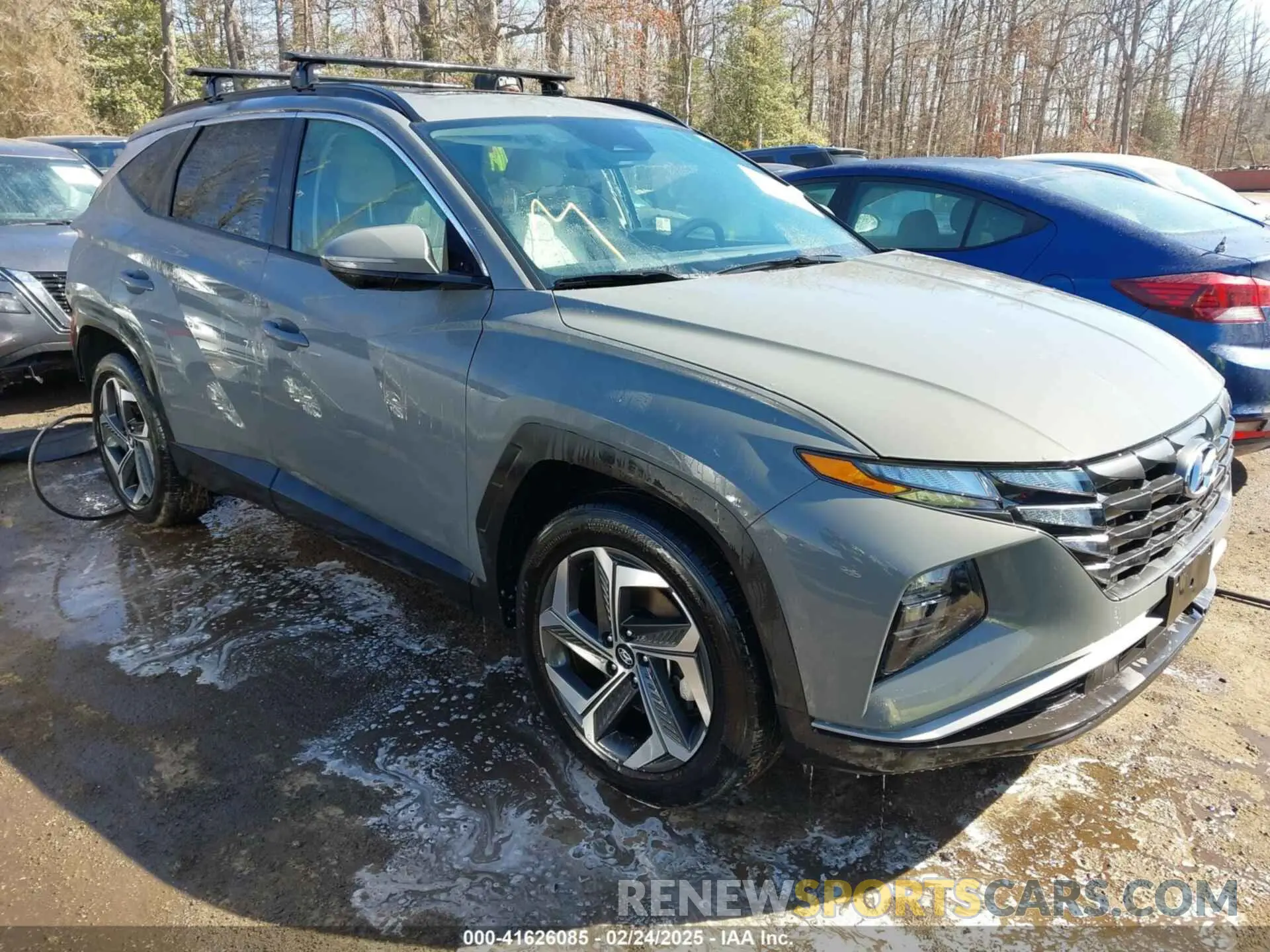 1 Photograph of a damaged car 5NMJF3DE4RH398479 HYUNDAI TUCSON 2024