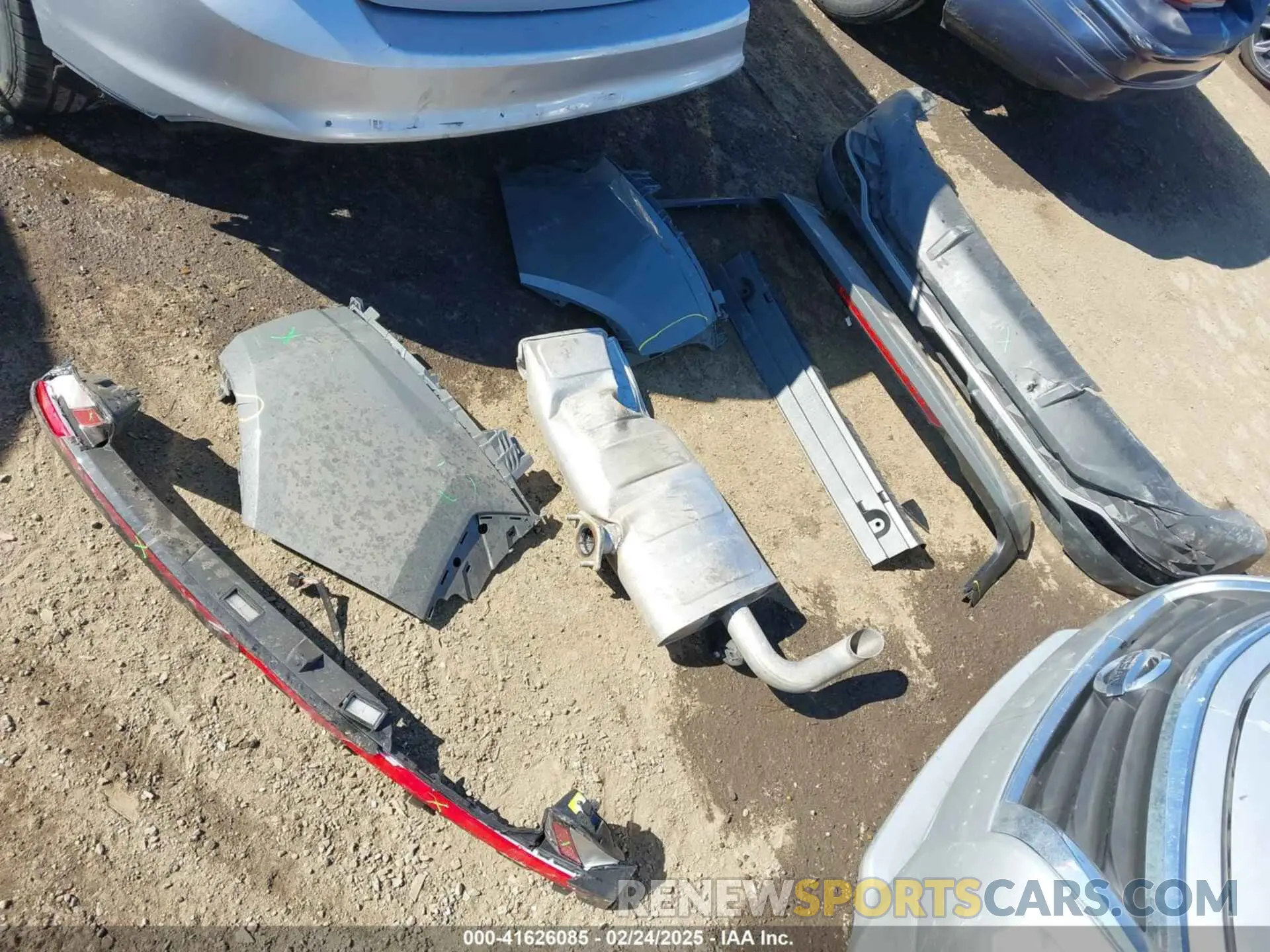 12 Photograph of a damaged car 5NMJF3DE4RH398479 HYUNDAI TUCSON 2024