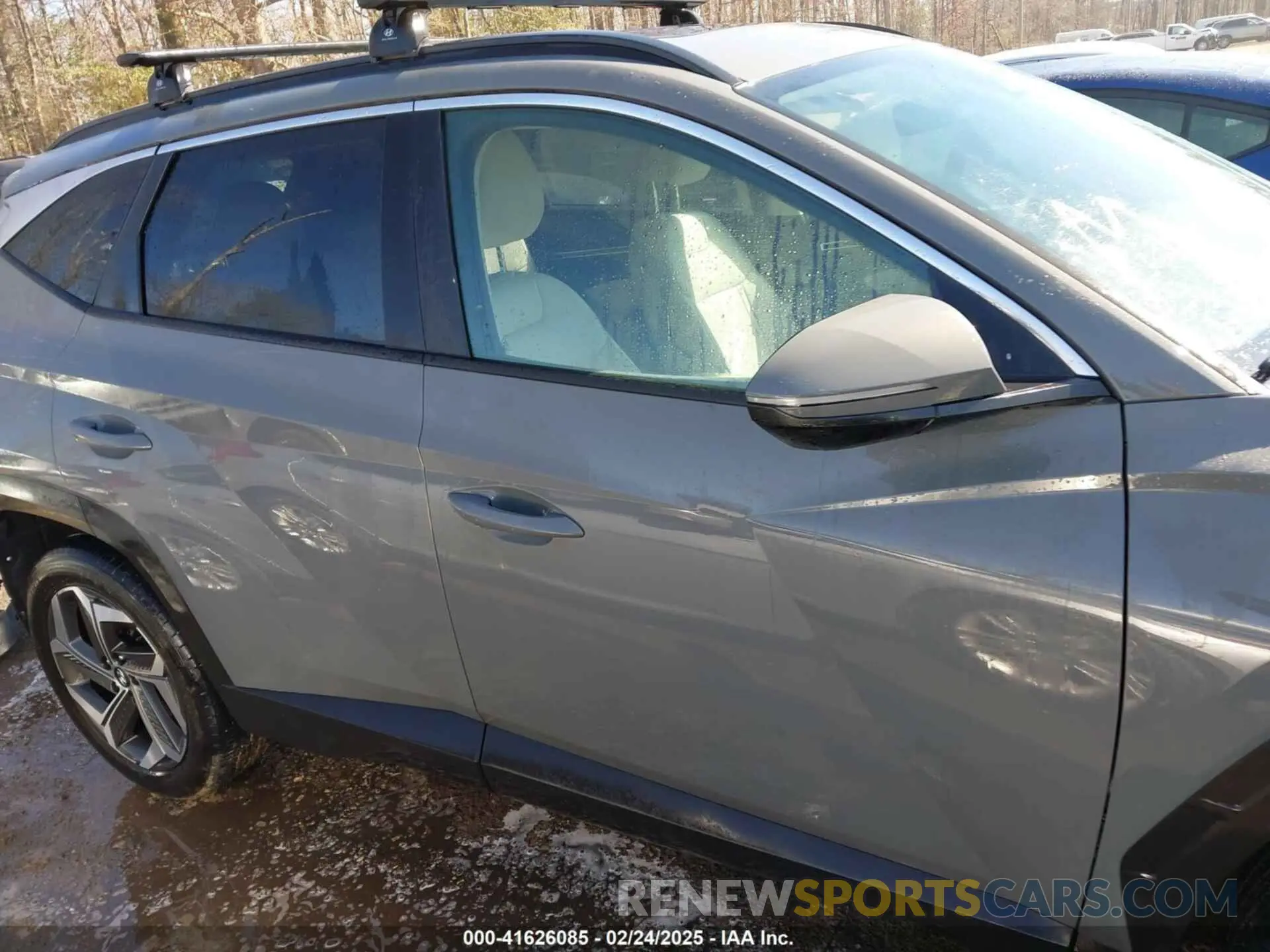 14 Photograph of a damaged car 5NMJF3DE4RH398479 HYUNDAI TUCSON 2024