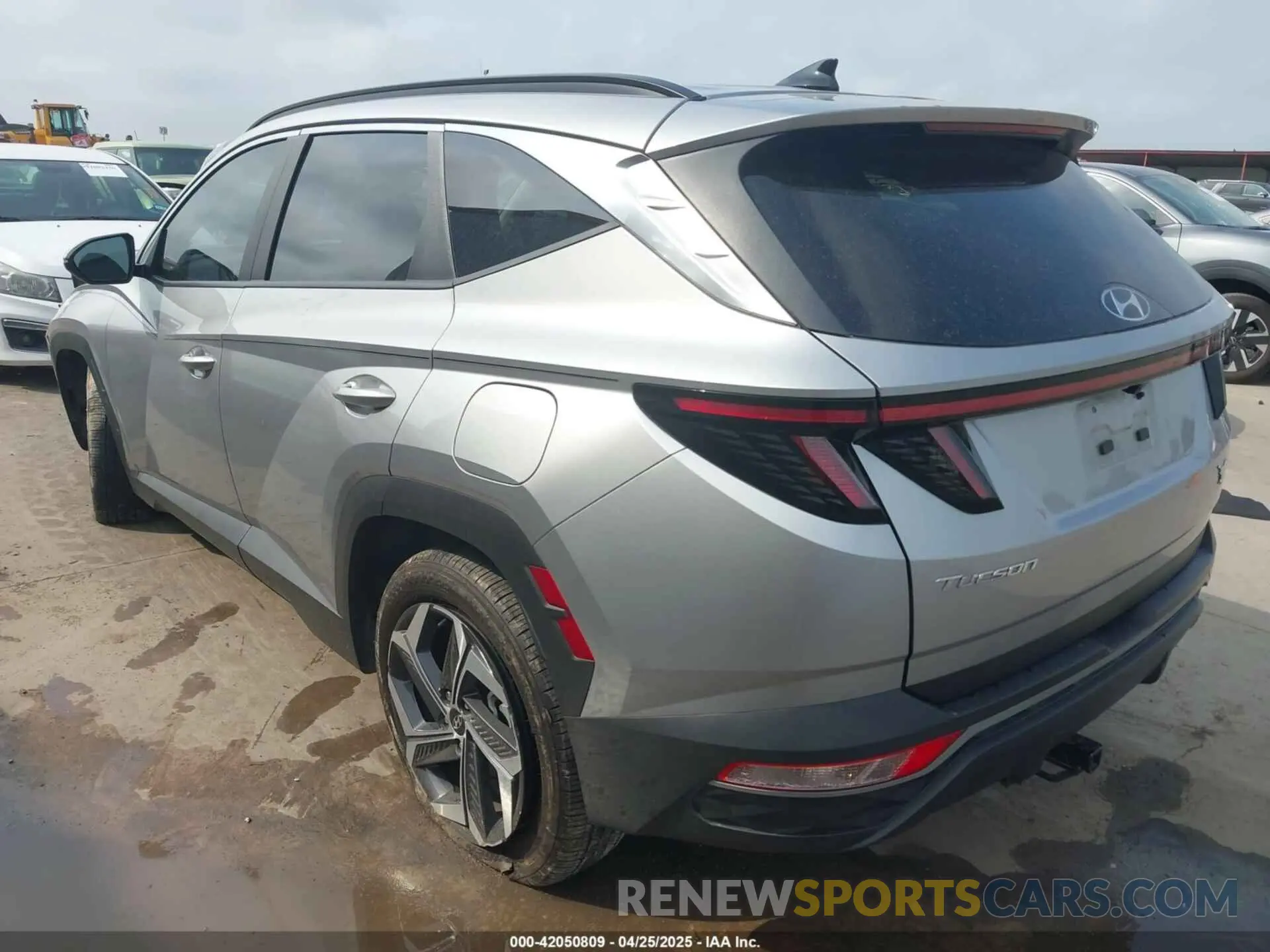 3 Photograph of a damaged car 5NMJF3DE5RH347542 HYUNDAI TUCSON 2024