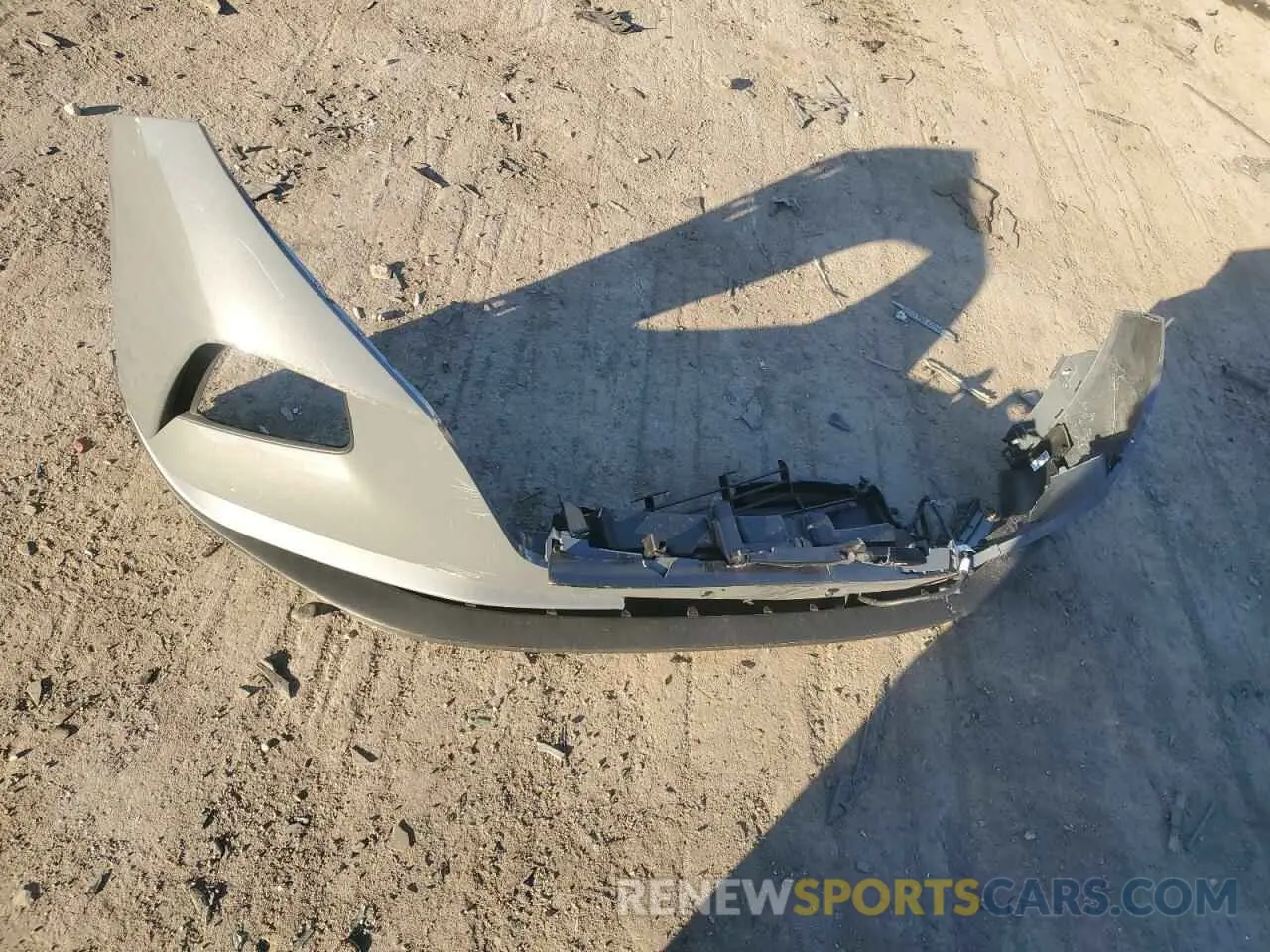 13 Photograph of a damaged car 5NMJF3DE5RH386194 HYUNDAI TUCSON 2024