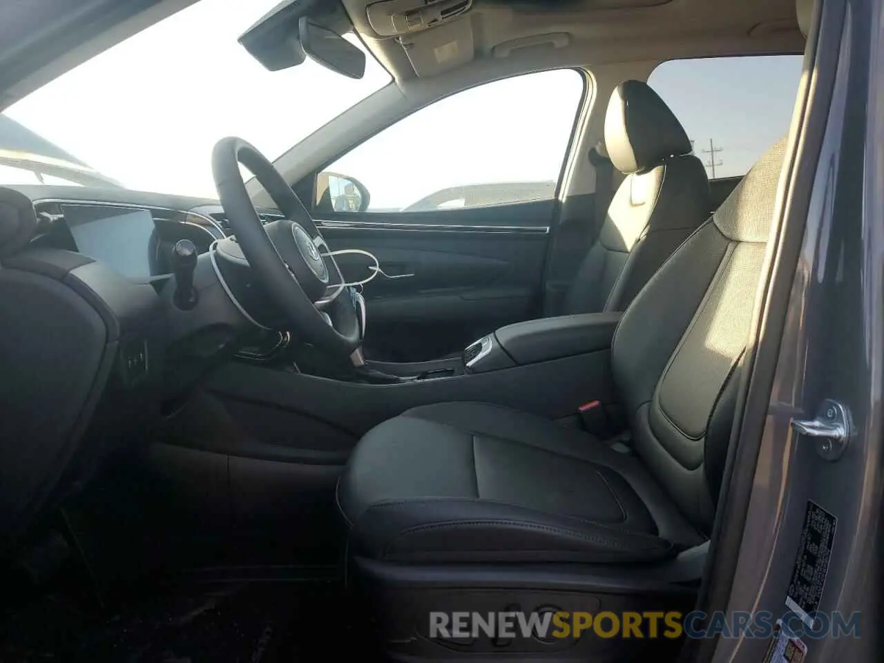 7 Photograph of a damaged car 5NMJF3DE5RH386194 HYUNDAI TUCSON 2024