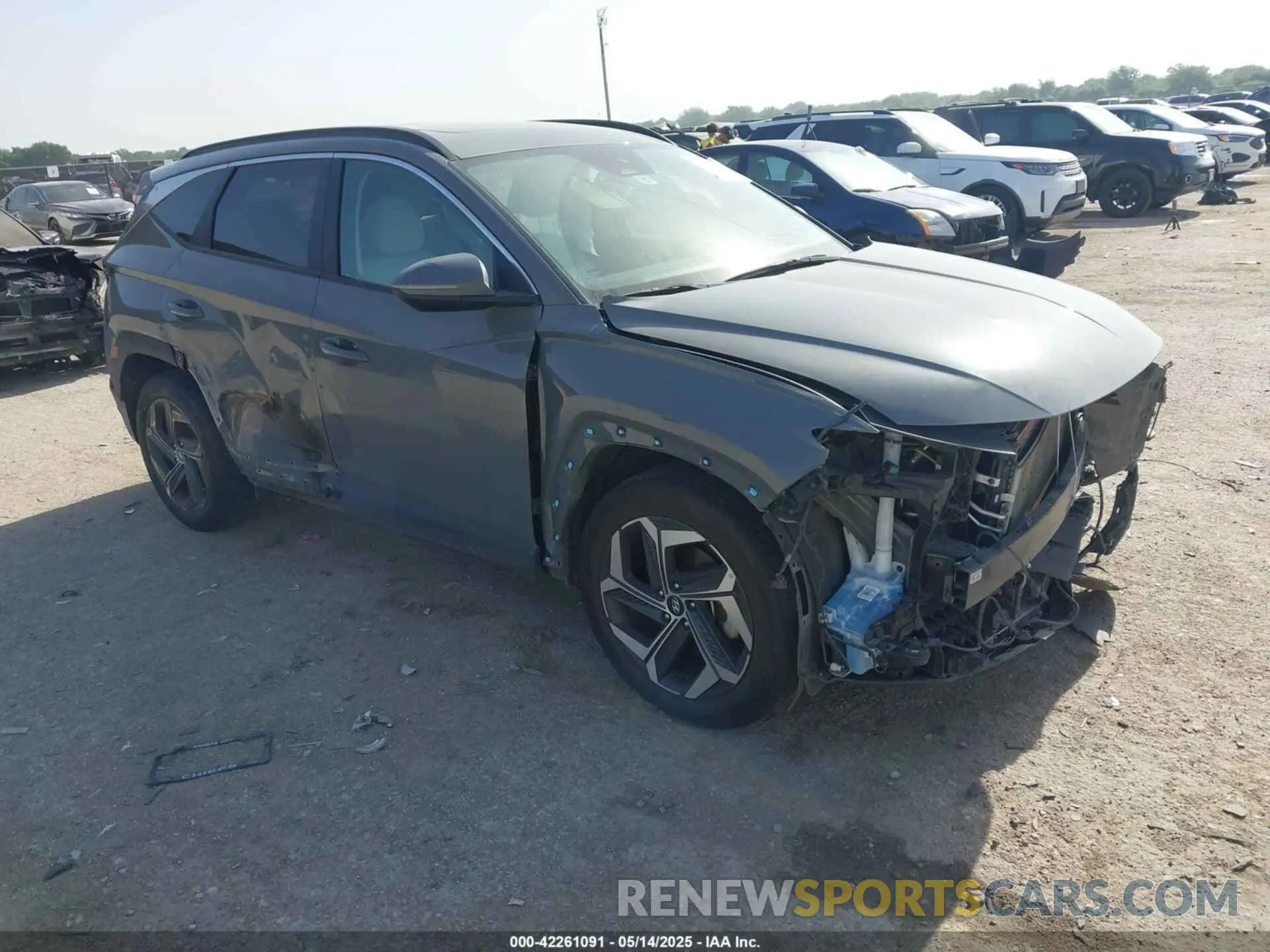 1 Photograph of a damaged car 5NMJF3DE5RH438634 HYUNDAI TUCSON 2024