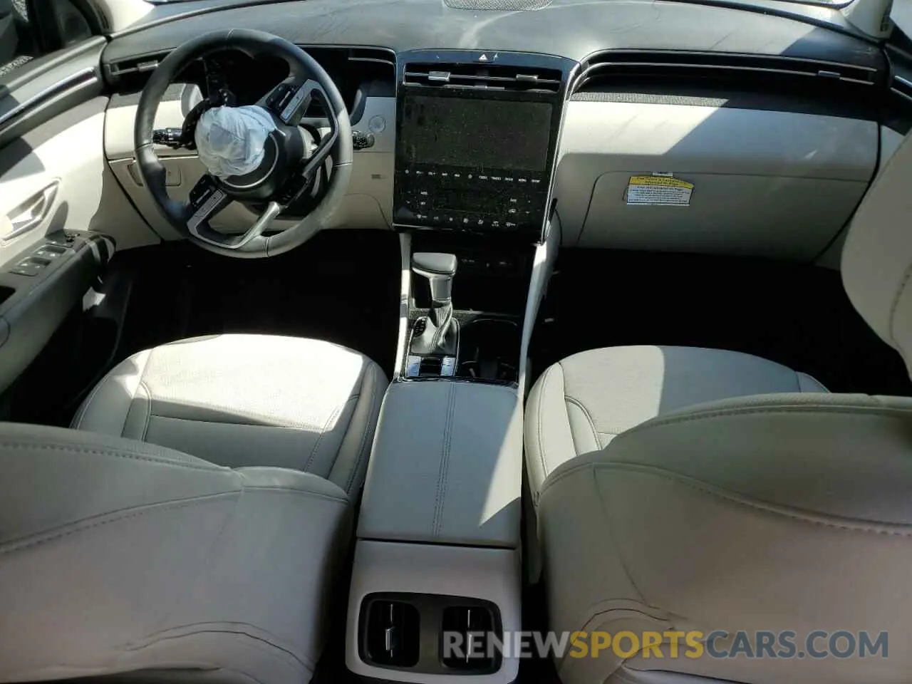 8 Photograph of a damaged car 5NMJF3DE6RH386057 HYUNDAI TUCSON 2024