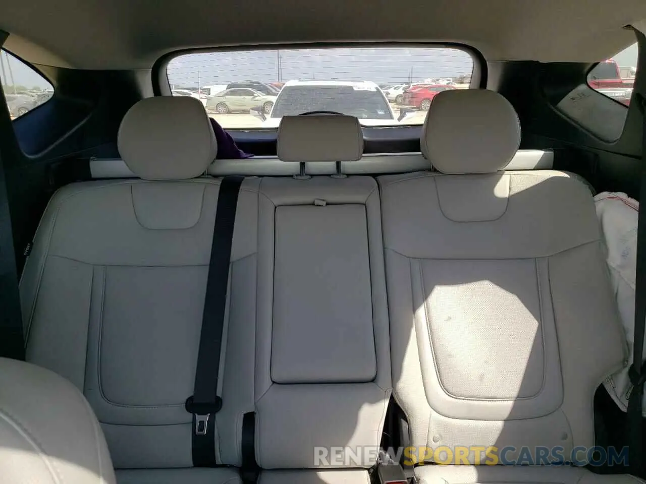 10 Photograph of a damaged car 5NMJF3DE7RH373110 HYUNDAI TUCSON 2024