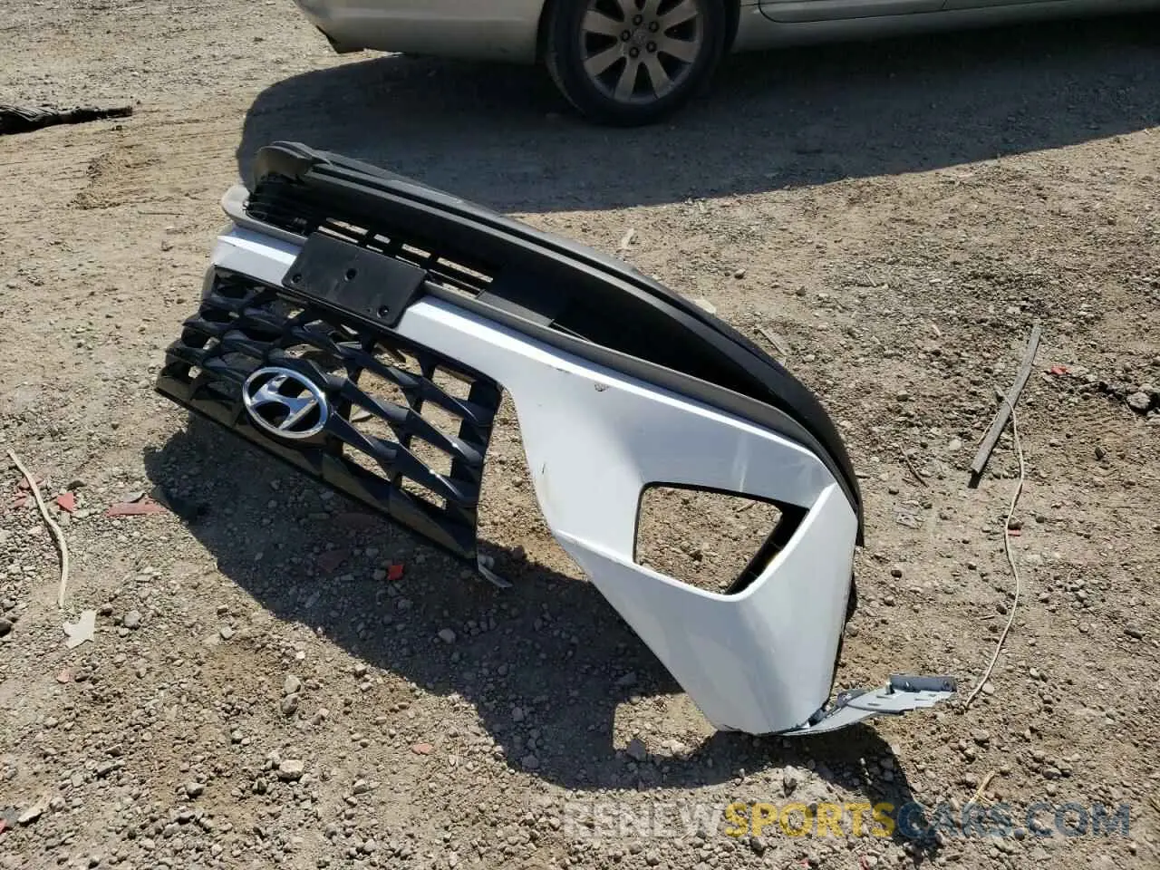 13 Photograph of a damaged car 5NMJF3DE7RH373110 HYUNDAI TUCSON 2024