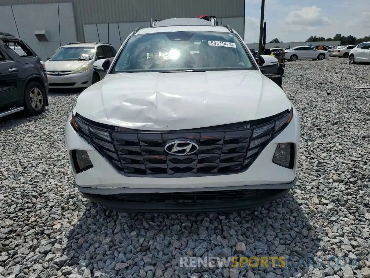 5 Photograph of a damaged car 5NMJF3DE8RH365372 HYUNDAI TUCSON 2024