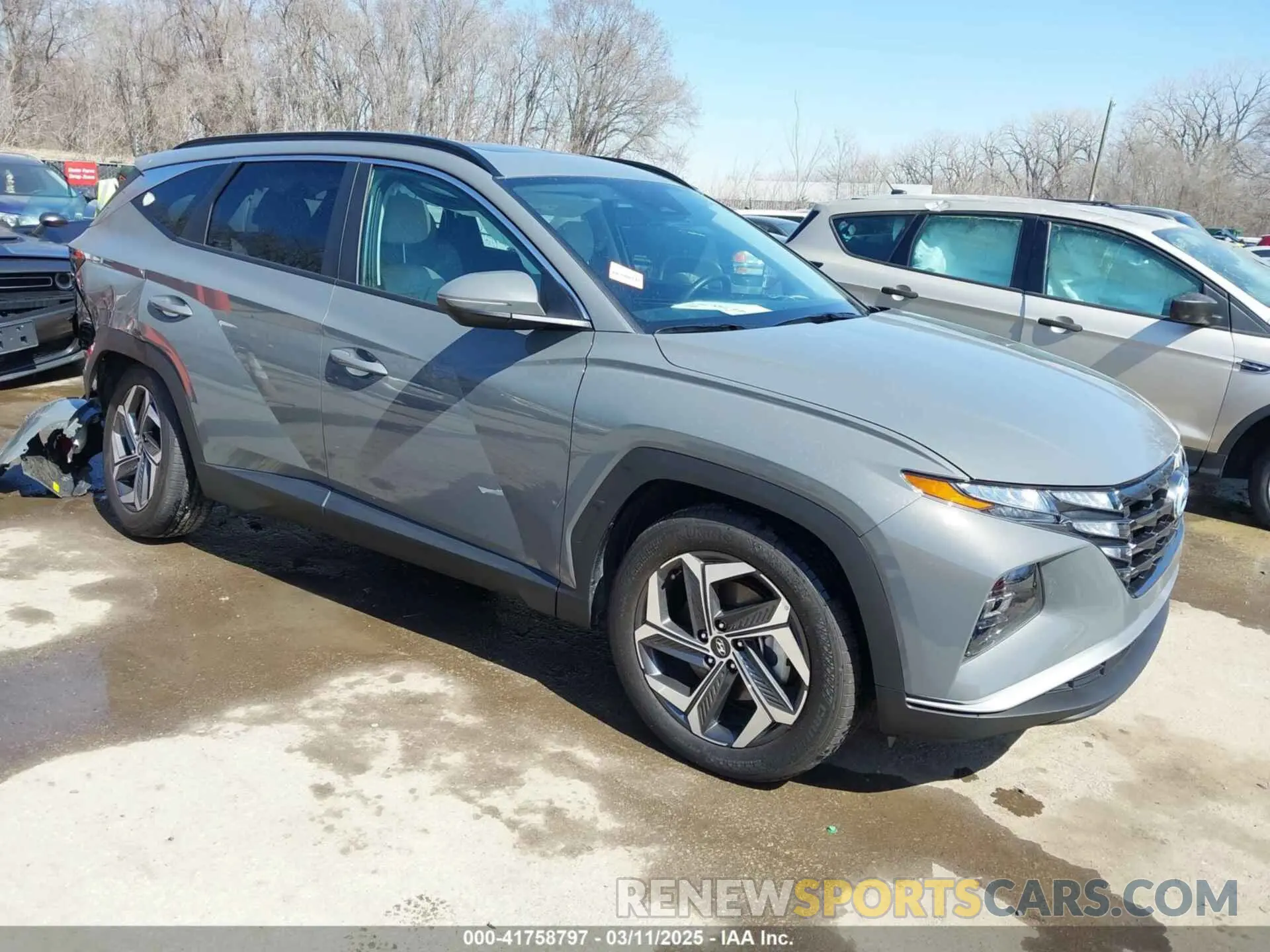 1 Photograph of a damaged car 5NMJF3DE8RH440314 HYUNDAI TUCSON 2024