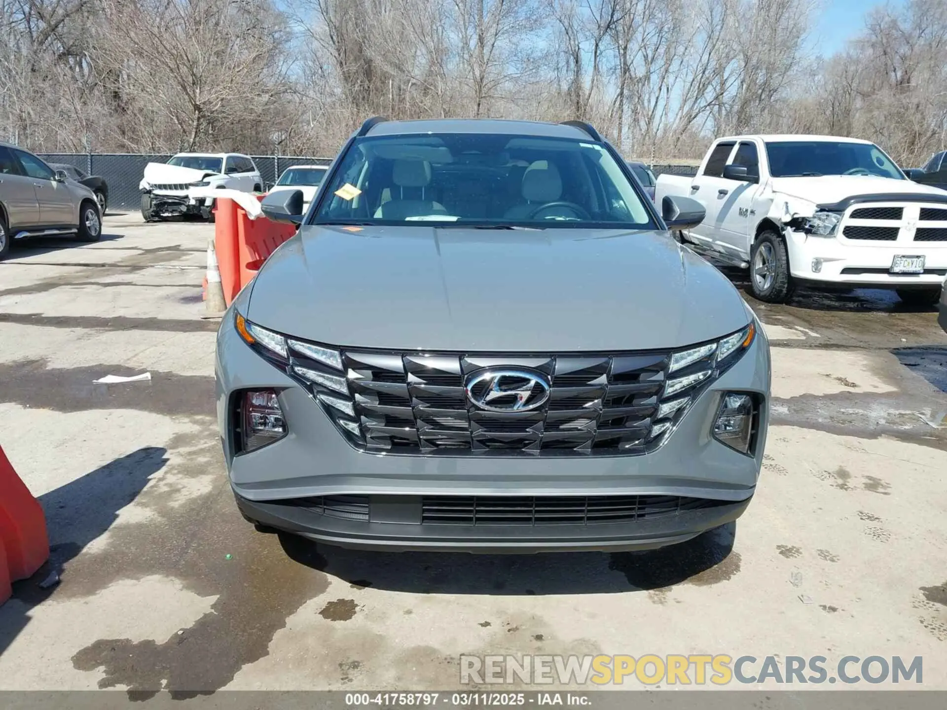 13 Photograph of a damaged car 5NMJF3DE8RH440314 HYUNDAI TUCSON 2024