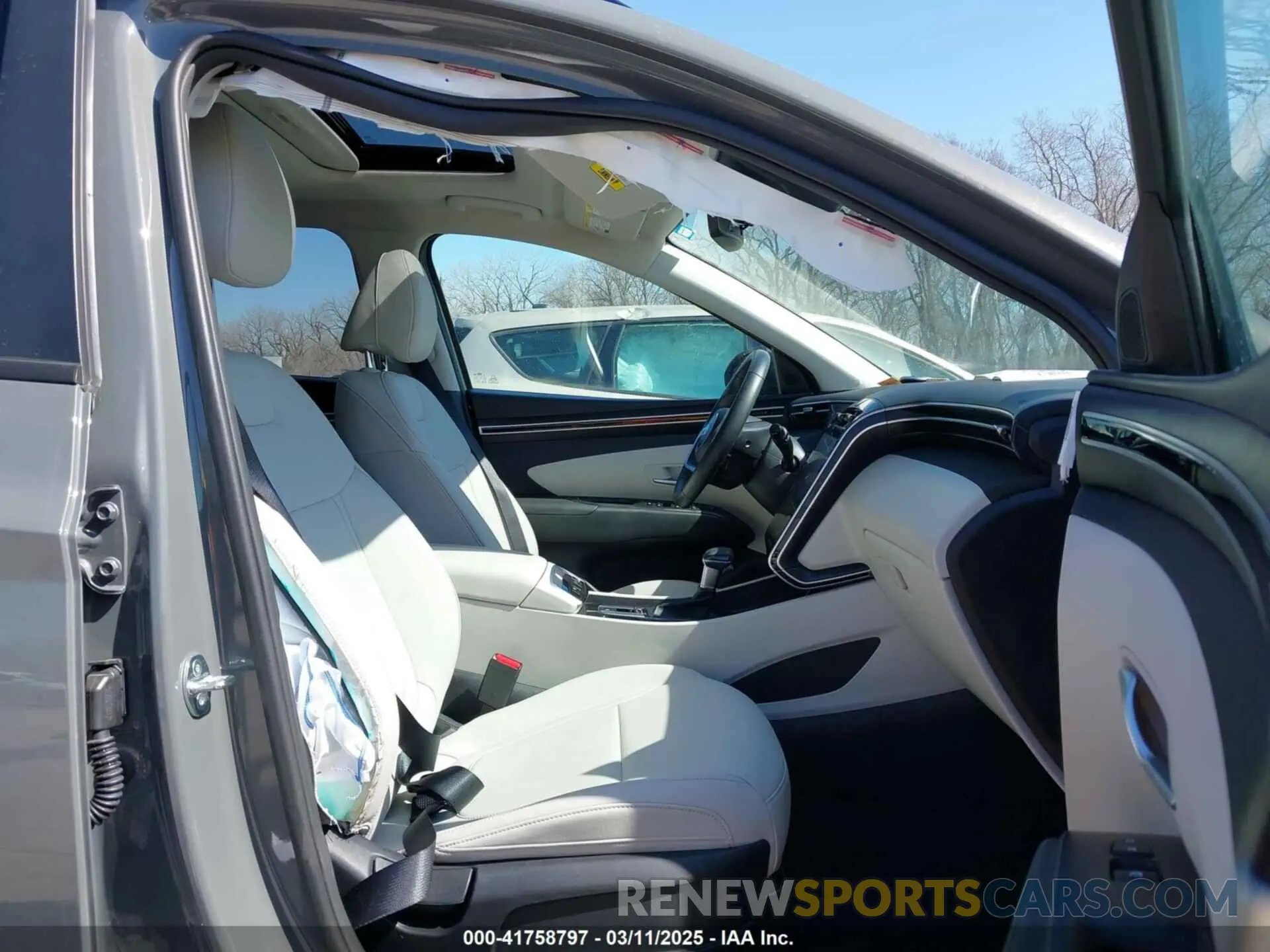 5 Photograph of a damaged car 5NMJF3DE8RH440314 HYUNDAI TUCSON 2024