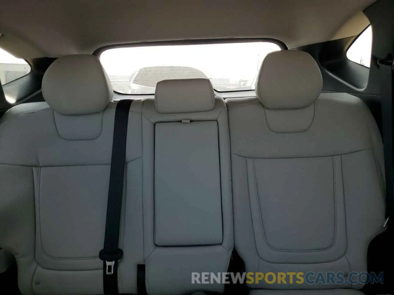 10 Photograph of a damaged car 5NMJF3DE9RH411355 HYUNDAI TUCSON 2024