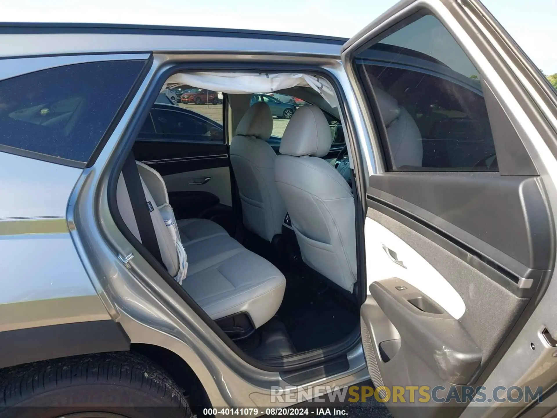 8 Photograph of a damaged car 5NMJF3DE9RH419116 HYUNDAI TUCSON 2024