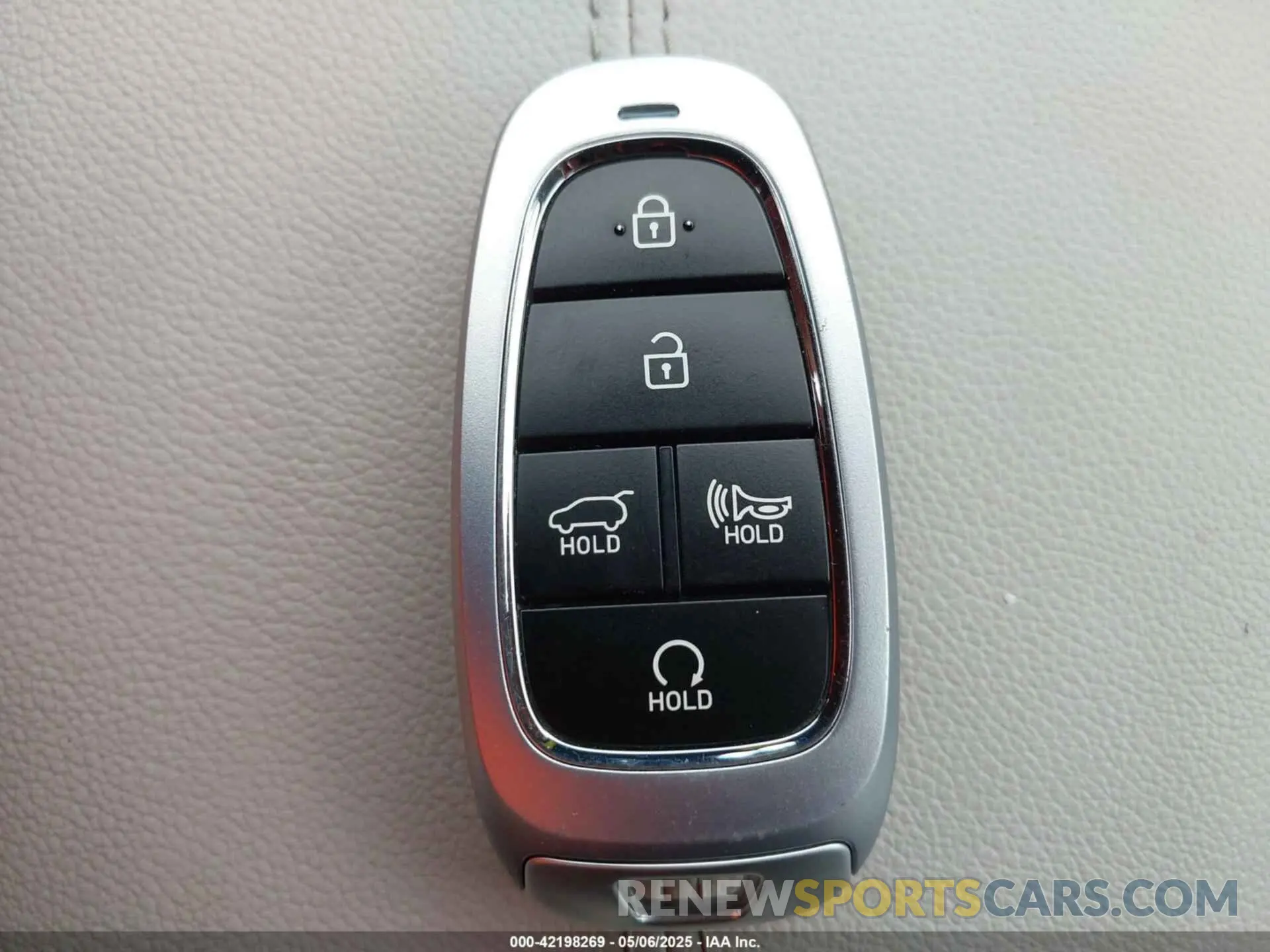 11 Photograph of a damaged car 5NMJF3DE9RH439799 HYUNDAI TUCSON 2024