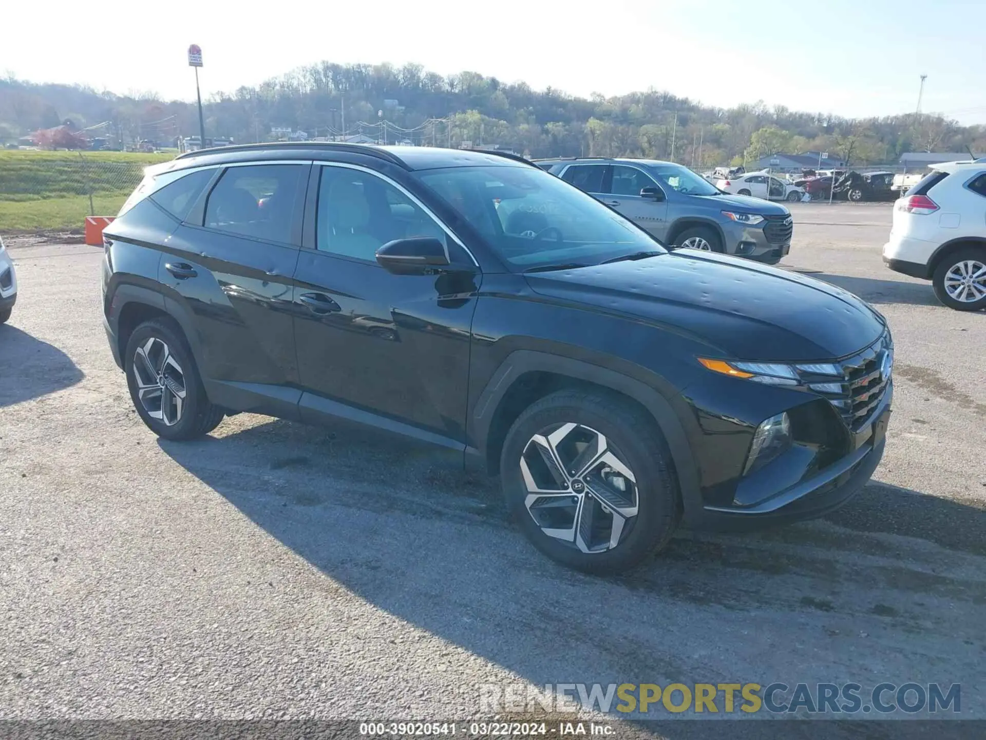 1 Photograph of a damaged car 5NMJFCDE0RH317610 HYUNDAI TUCSON 2024
