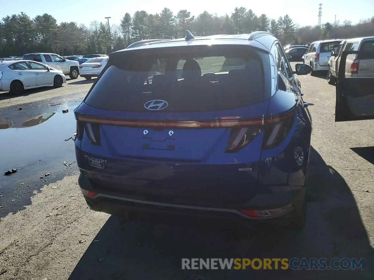 6 Photograph of a damaged car 5NMJFCDE0RH364393 HYUNDAI TUCSON 2024