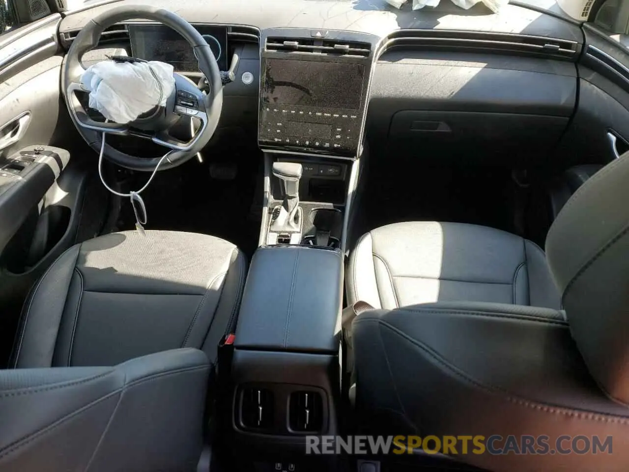 8 Photograph of a damaged car 5NMJFCDE0RH439836 HYUNDAI TUCSON 2024