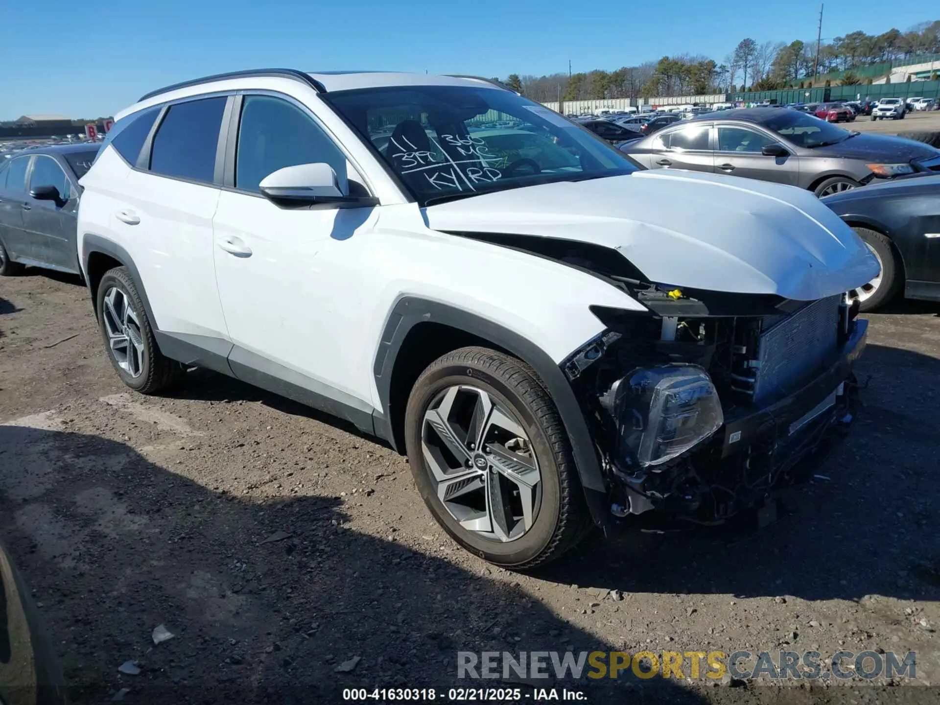 1 Photograph of a damaged car 5NMJFCDE1RH345559 HYUNDAI TUCSON 2024