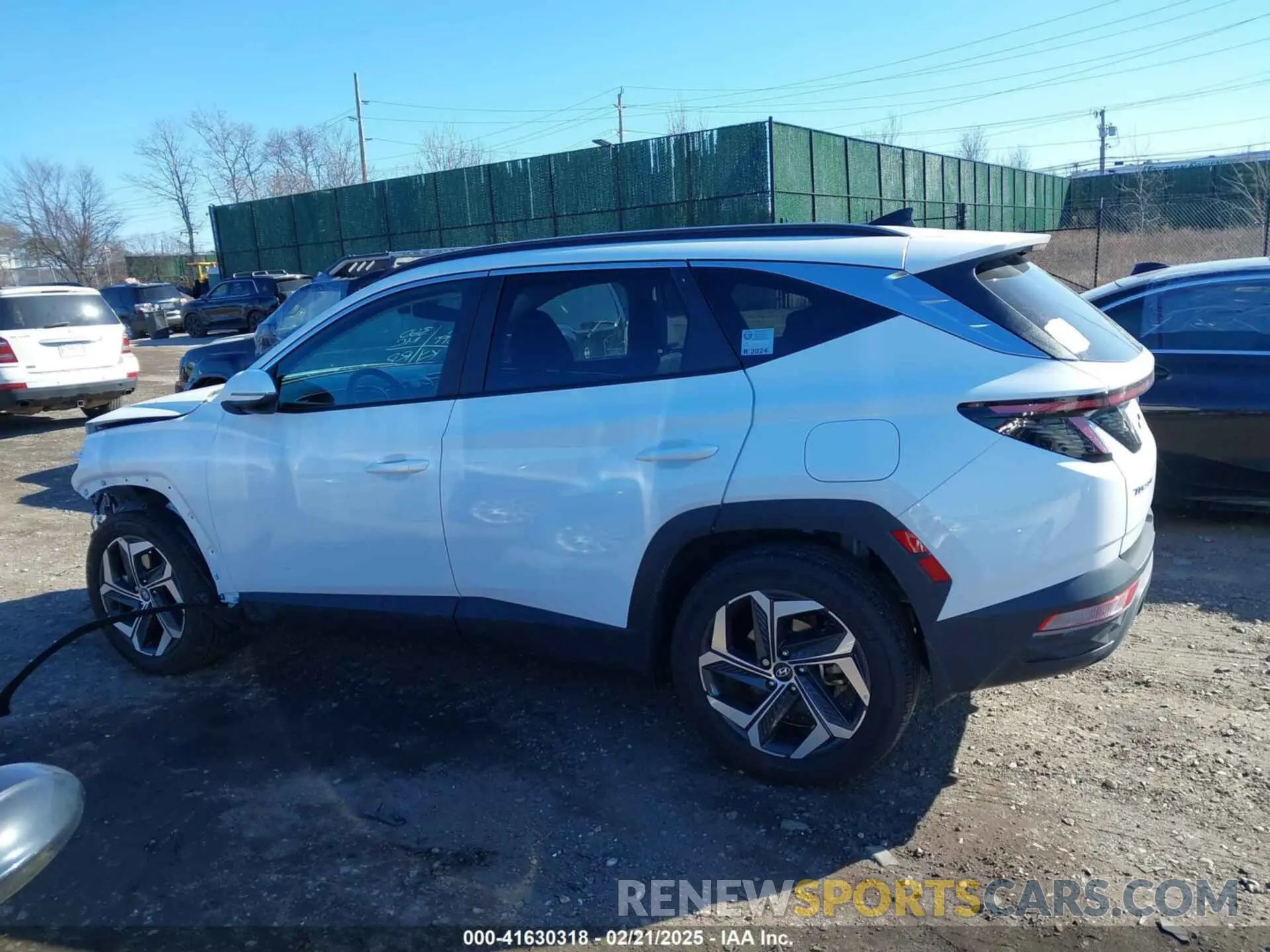 15 Photograph of a damaged car 5NMJFCDE1RH345559 HYUNDAI TUCSON 2024