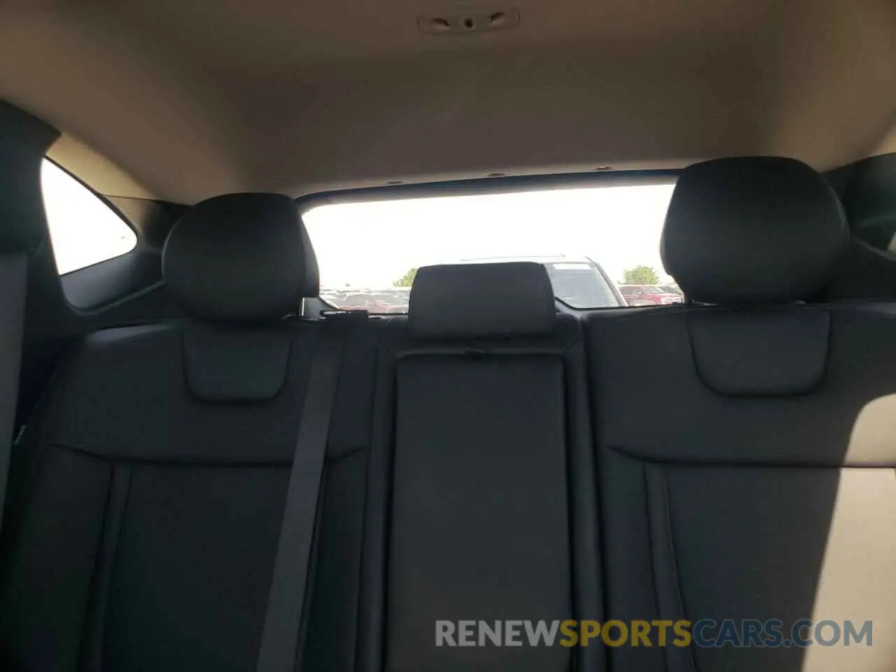 10 Photograph of a damaged car 5NMJFCDE1RH375676 HYUNDAI TUCSON 2024
