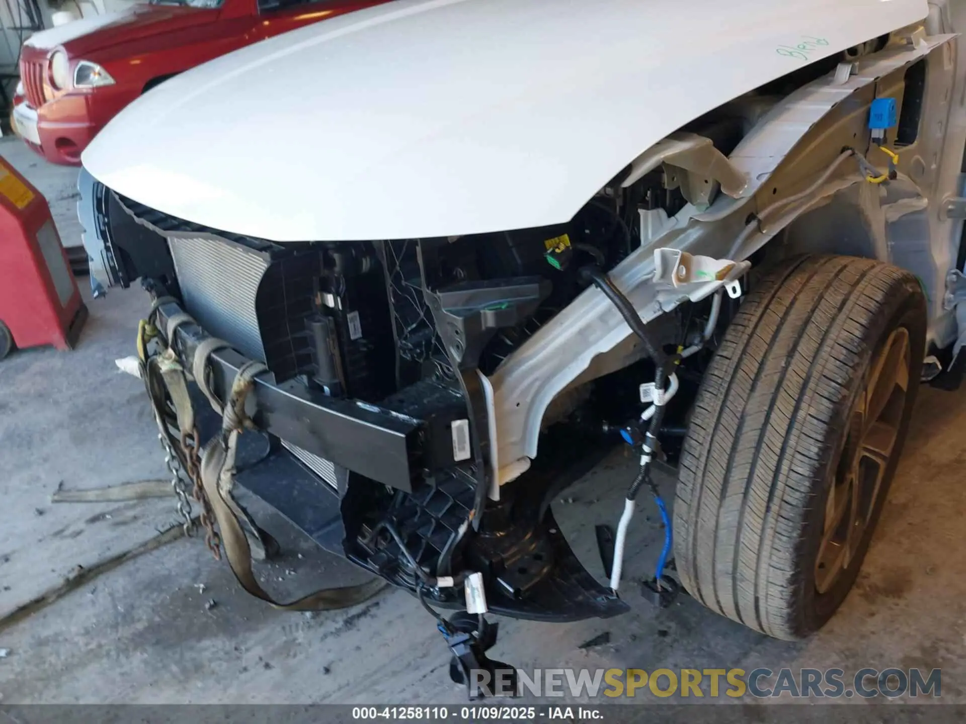 6 Photograph of a damaged car 5NMJFCDE1RH419613 HYUNDAI TUCSON 2024
