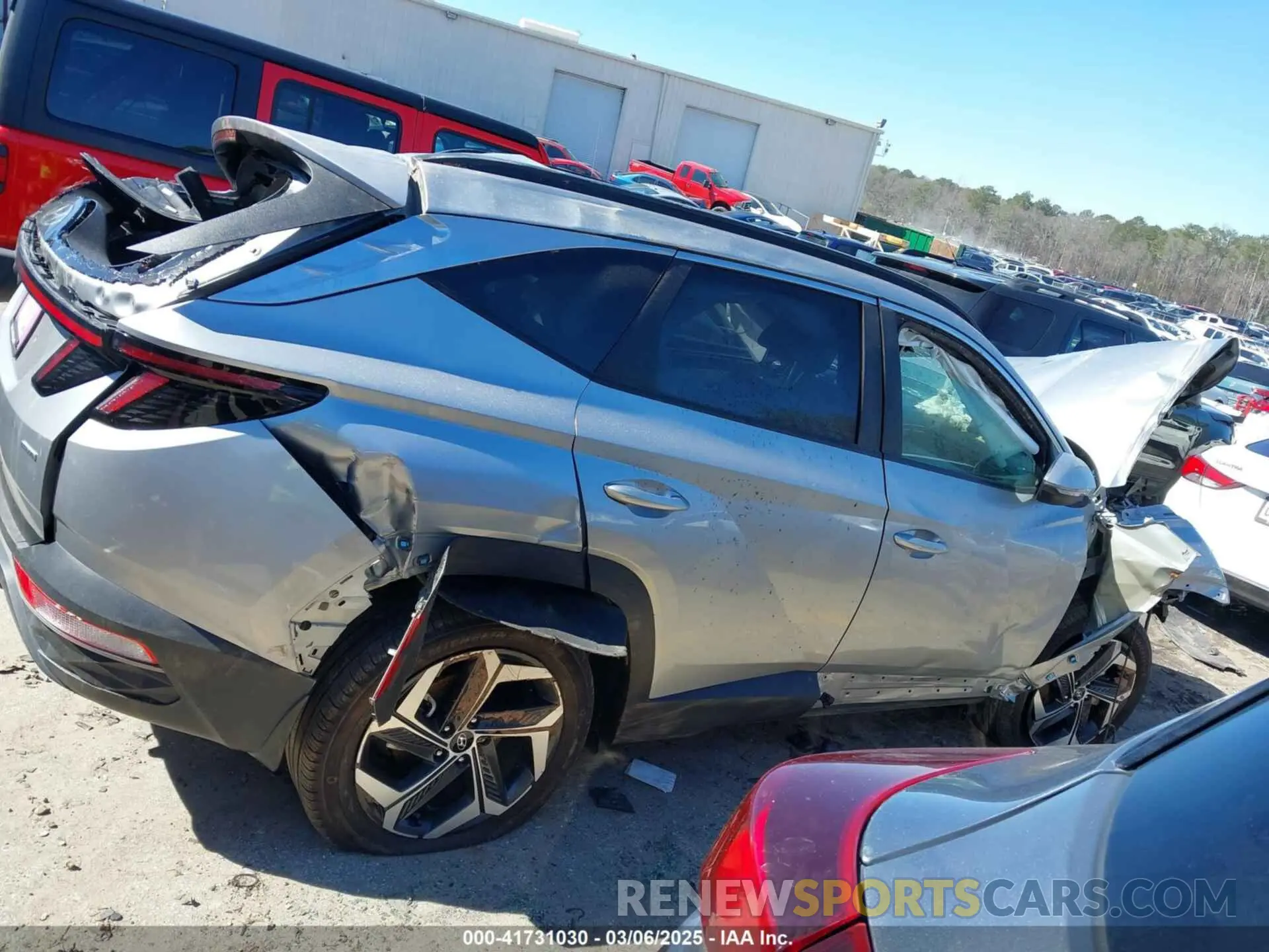 12 Photograph of a damaged car 5NMJFCDE2RH306799 HYUNDAI TUCSON 2024
