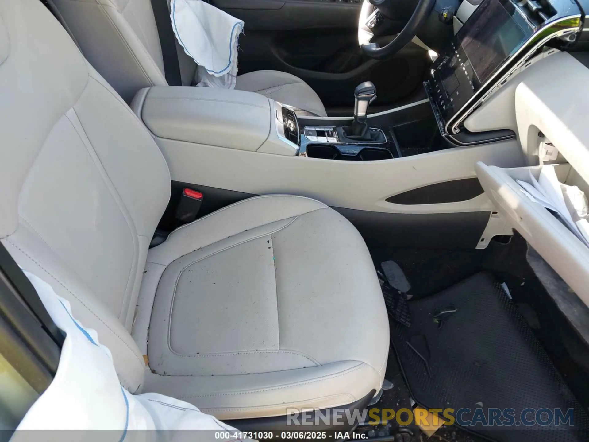 5 Photograph of a damaged car 5NMJFCDE2RH306799 HYUNDAI TUCSON 2024