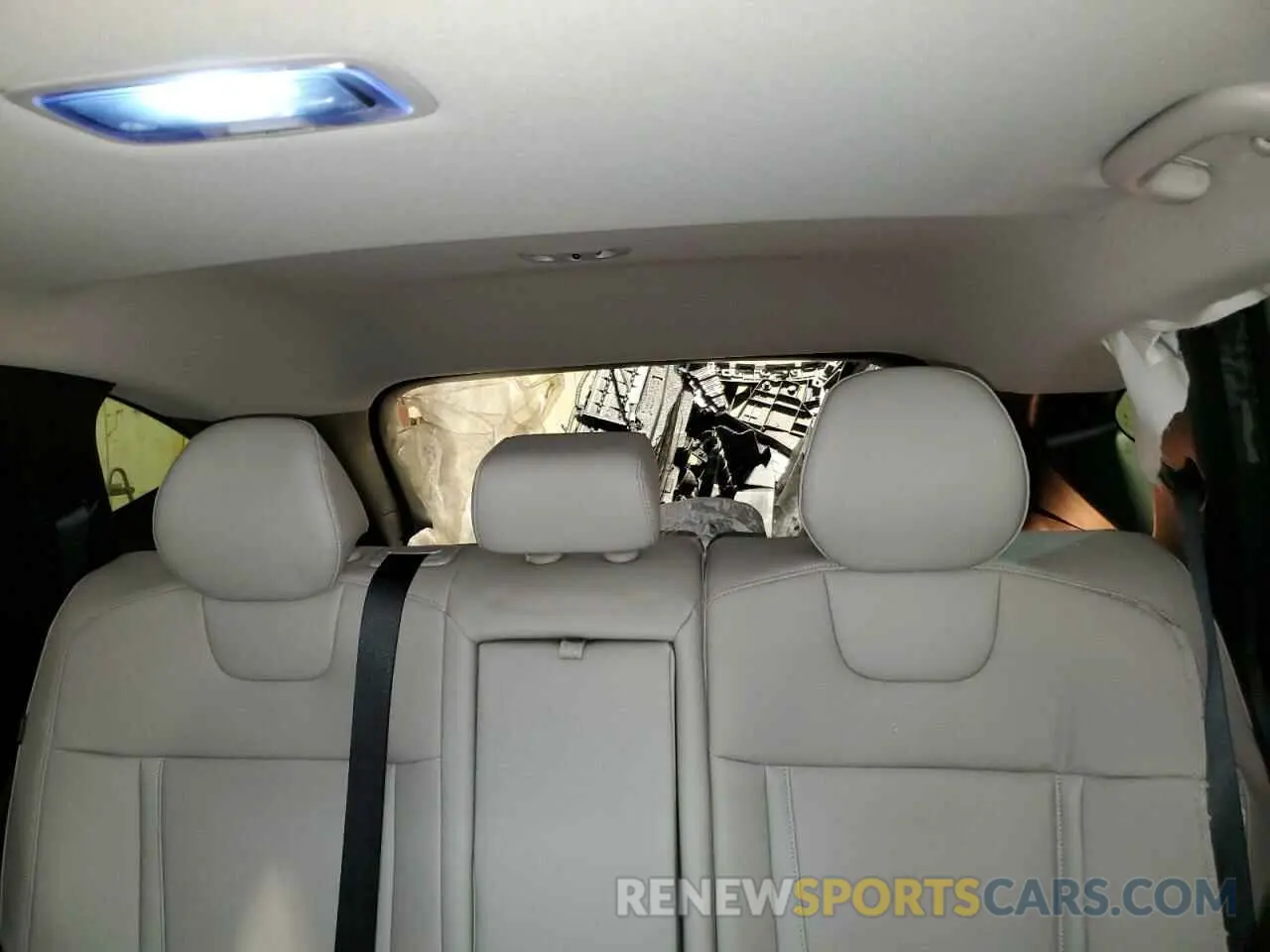 10 Photograph of a damaged car 5NMJFCDE2RH314739 HYUNDAI TUCSON 2024