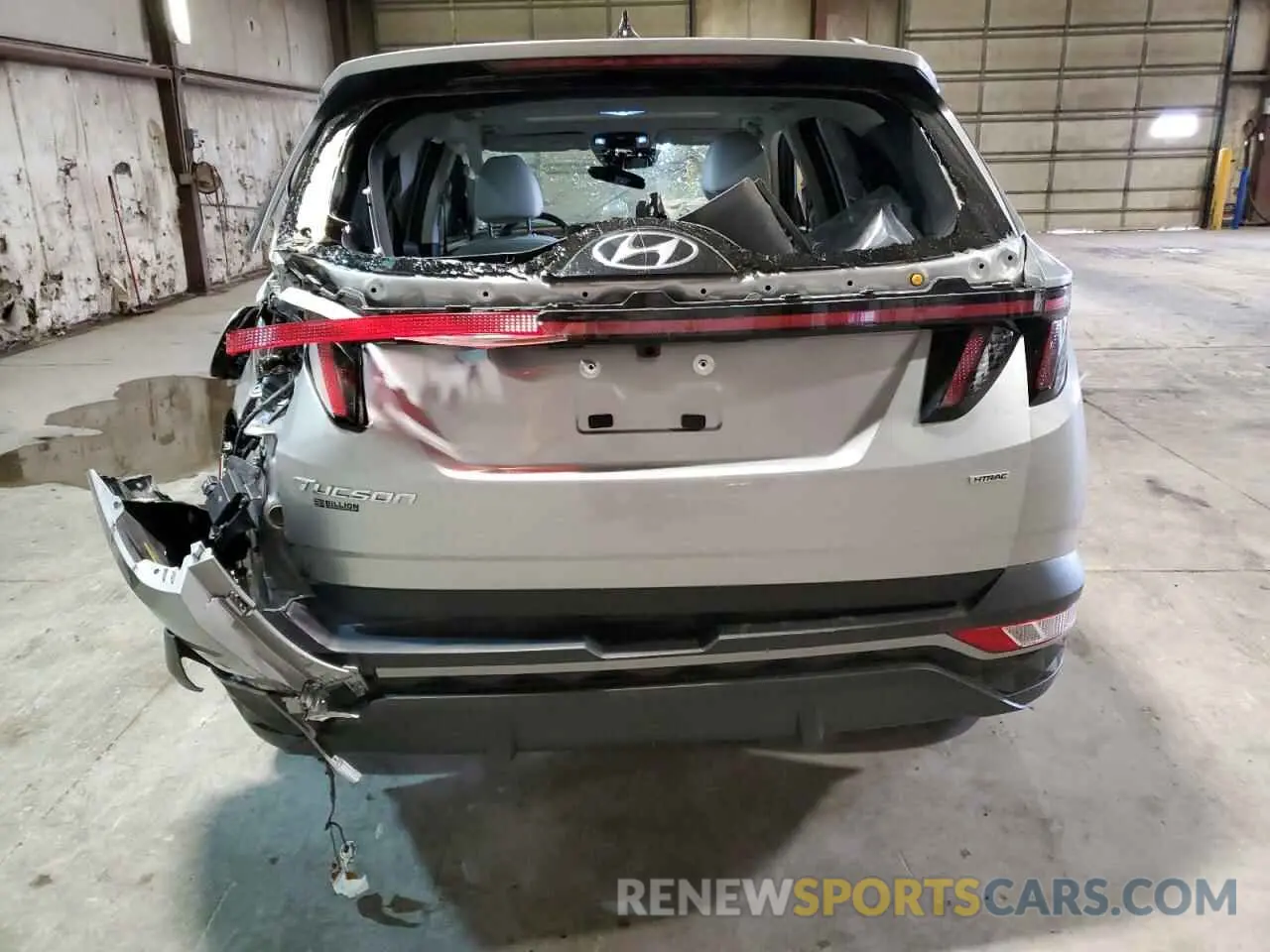 6 Photograph of a damaged car 5NMJFCDE2RH314739 HYUNDAI TUCSON 2024