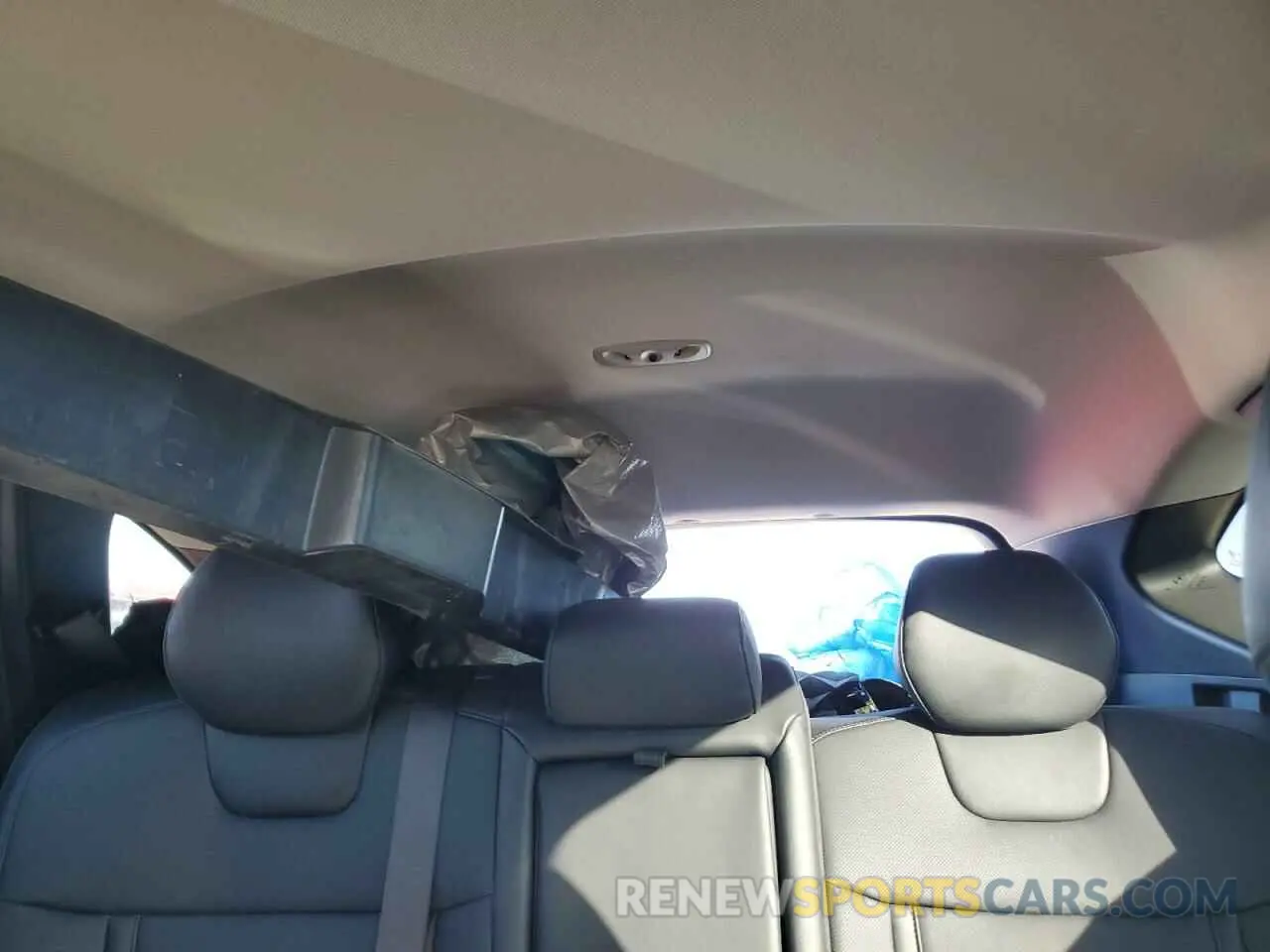 10 Photograph of a damaged car 5NMJFCDE2RH336787 HYUNDAI TUCSON 2024