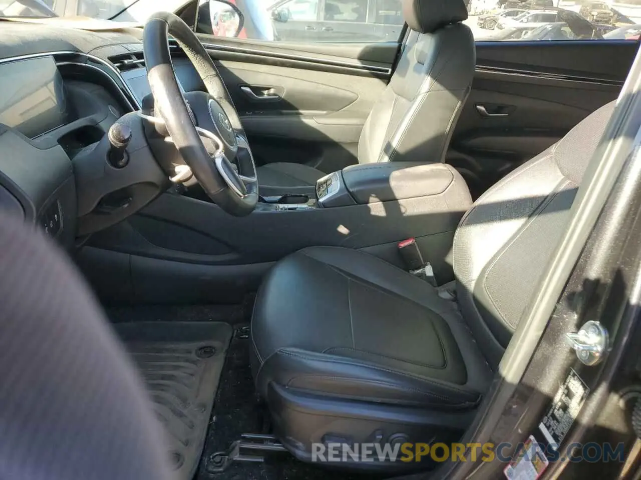 7 Photograph of a damaged car 5NMJFCDE2RH336787 HYUNDAI TUCSON 2024