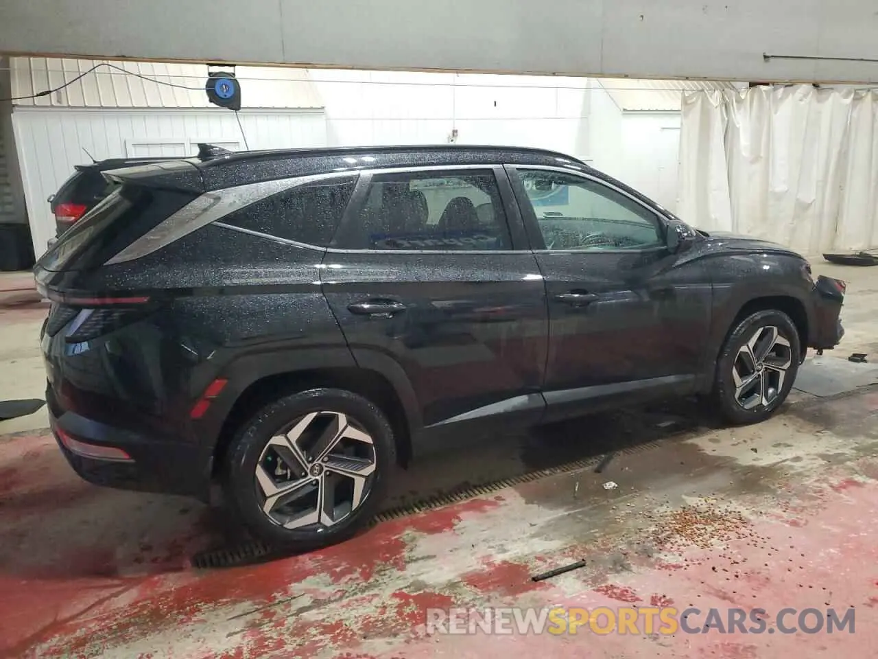 3 Photograph of a damaged car 5NMJFCDE3RH350634 HYUNDAI TUCSON 2024