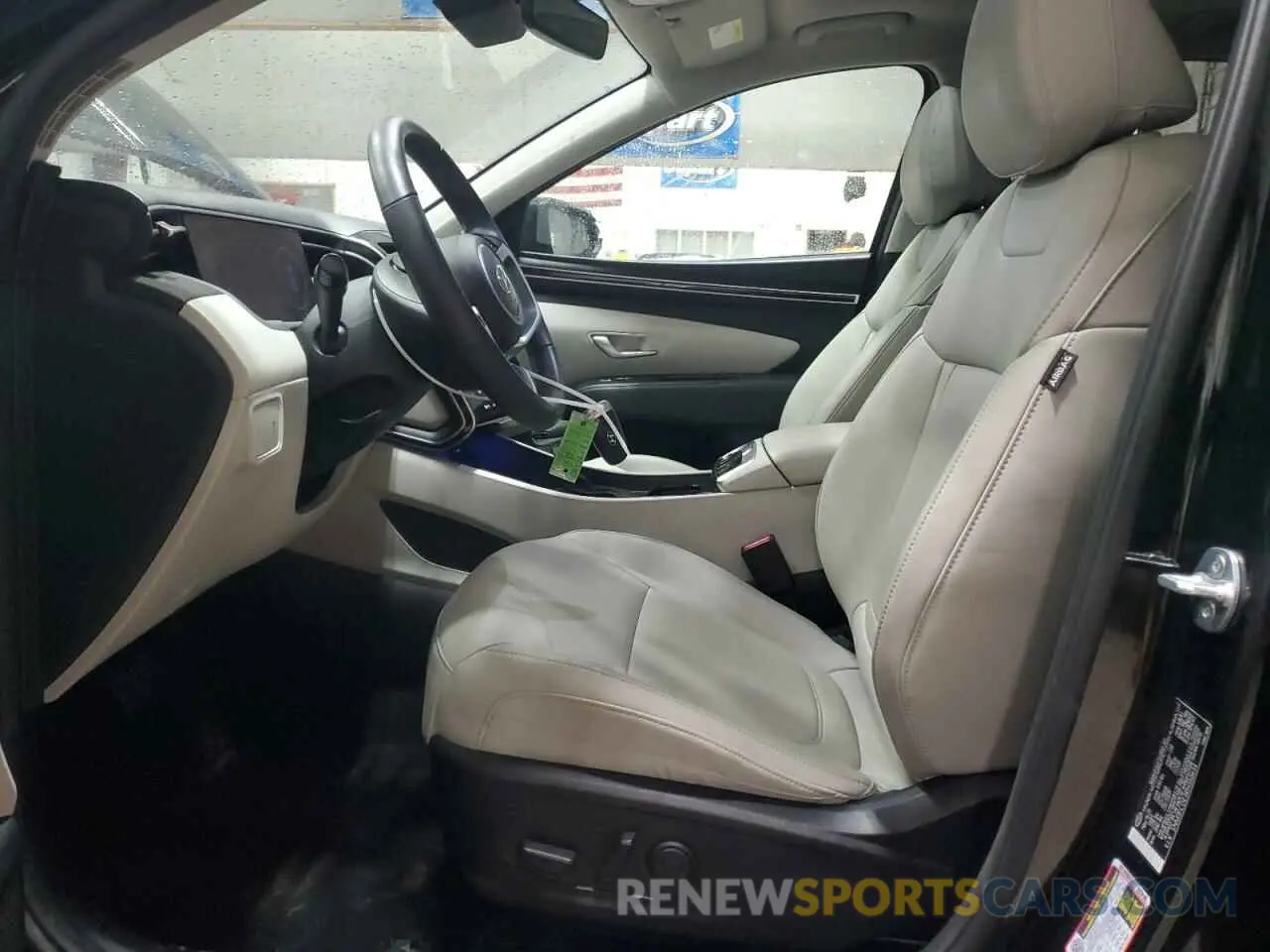 7 Photograph of a damaged car 5NMJFCDE3RH350634 HYUNDAI TUCSON 2024