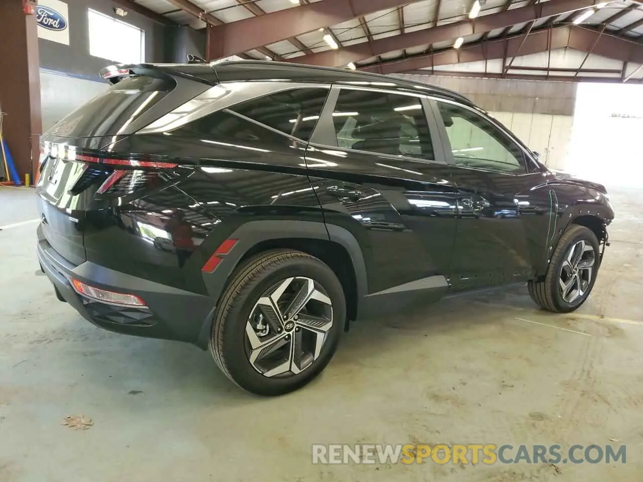 3 Photograph of a damaged car 5NMJFCDE3RH378899 HYUNDAI TUCSON 2024