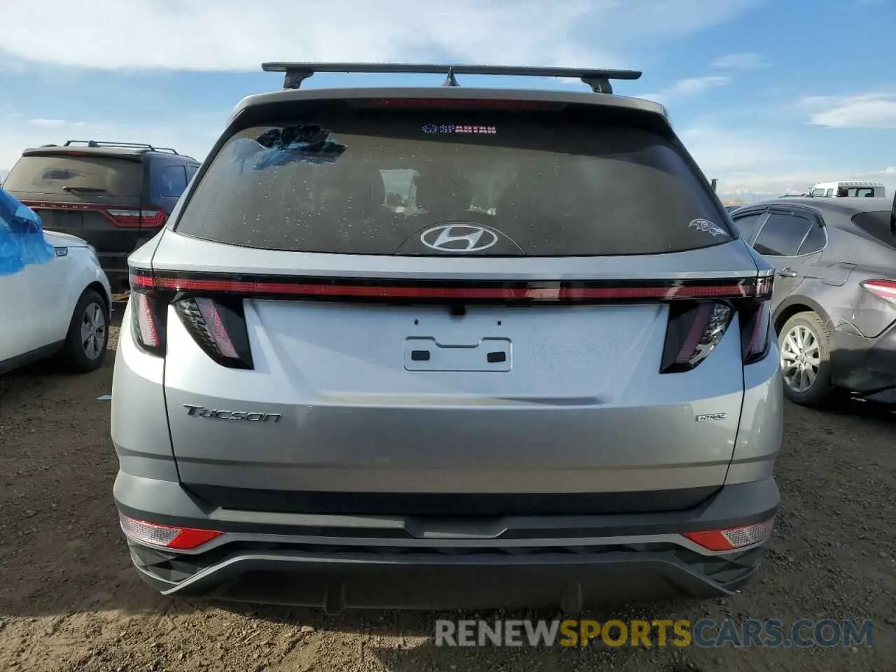 6 Photograph of a damaged car 5NMJFCDE3RH412405 HYUNDAI TUCSON 2024