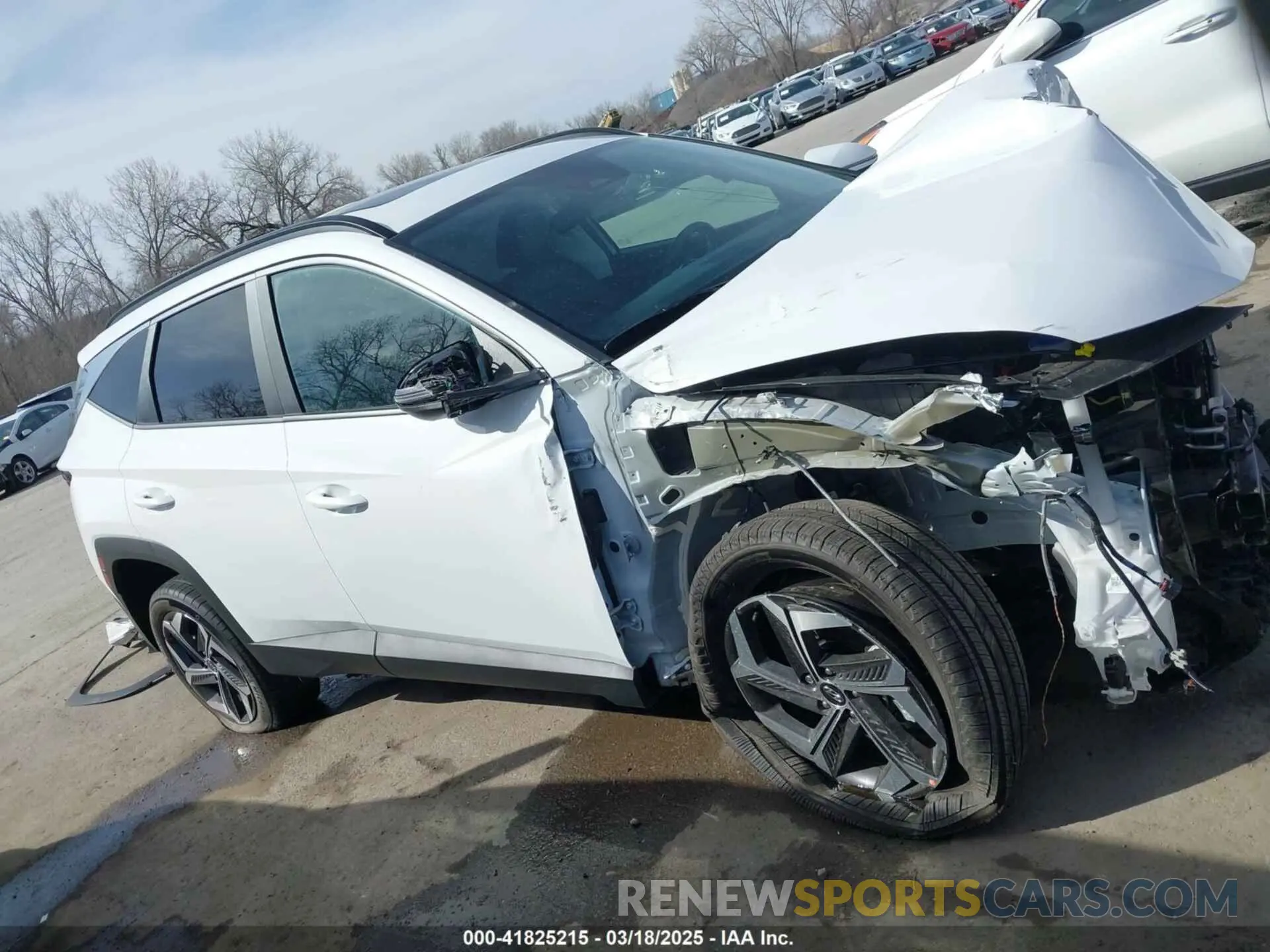 14 Photograph of a damaged car 5NMJFCDE4RH351498 HYUNDAI TUCSON 2024