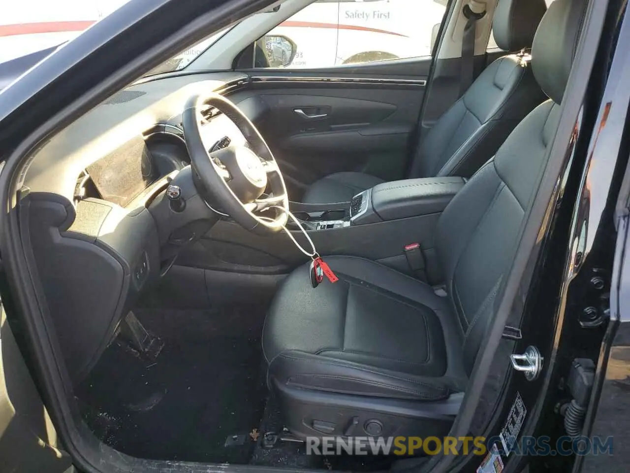 7 Photograph of a damaged car 5NMJFCDE4RH377812 HYUNDAI TUCSON 2024