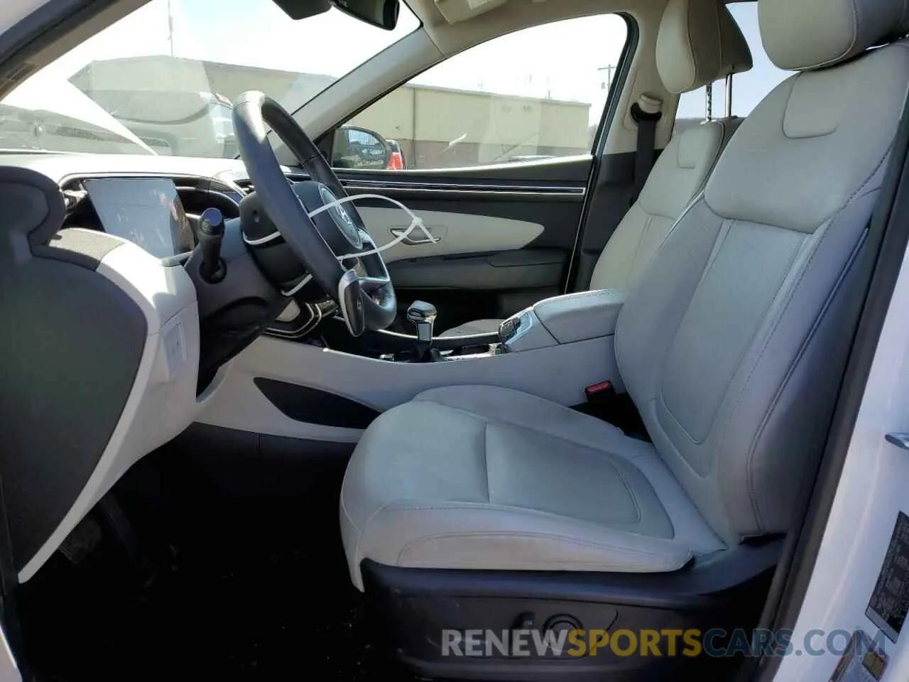 7 Photograph of a damaged car 5NMJFCDE5RH322026 HYUNDAI TUCSON 2024