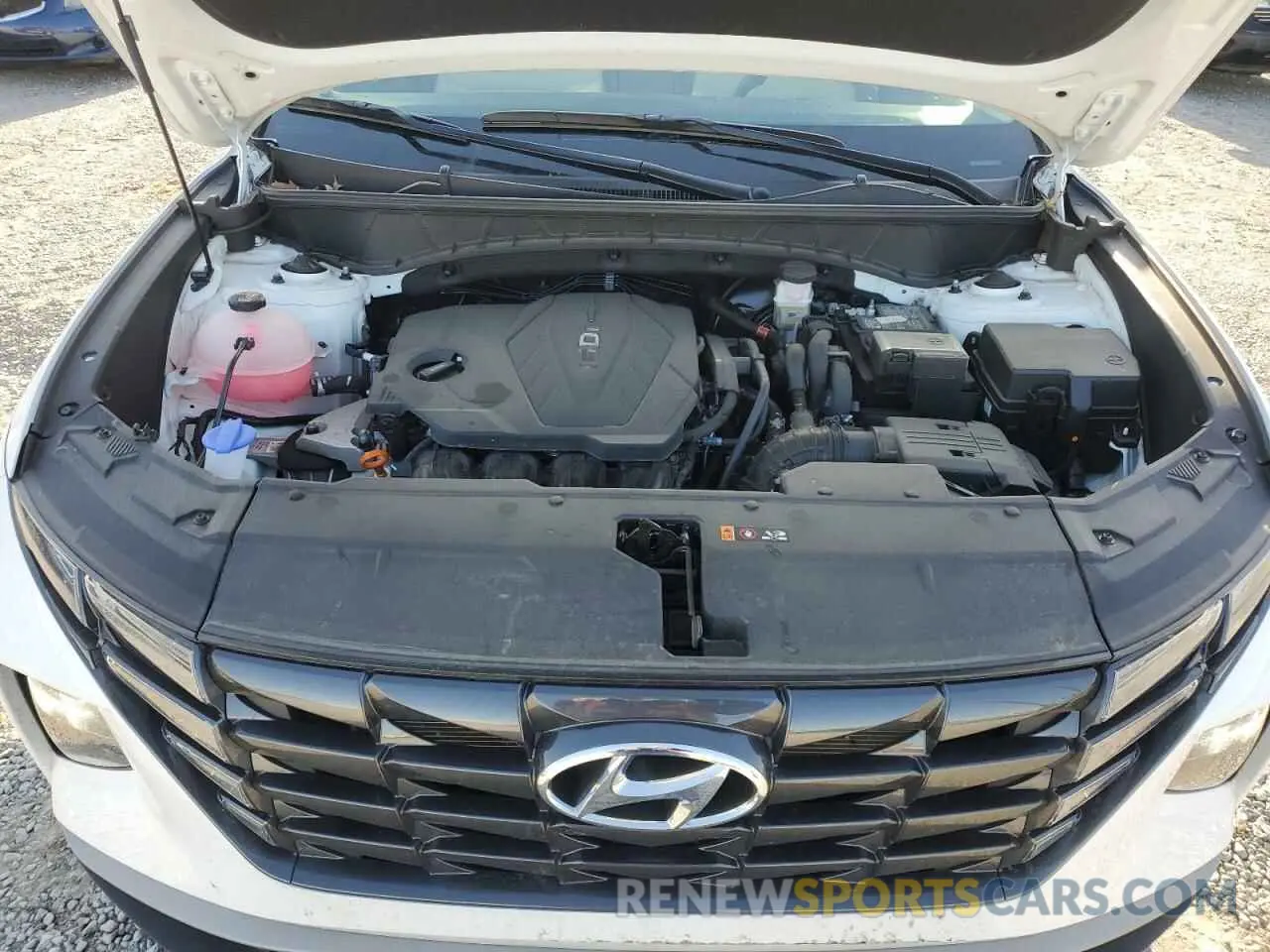 12 Photograph of a damaged car 5NMJFCDE5RH373851 HYUNDAI TUCSON 2024