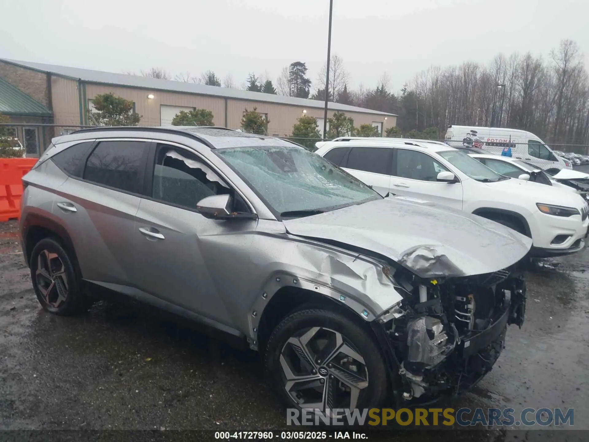1 Photograph of a damaged car 5NMJFCDE6RH339384 HYUNDAI TUCSON 2024