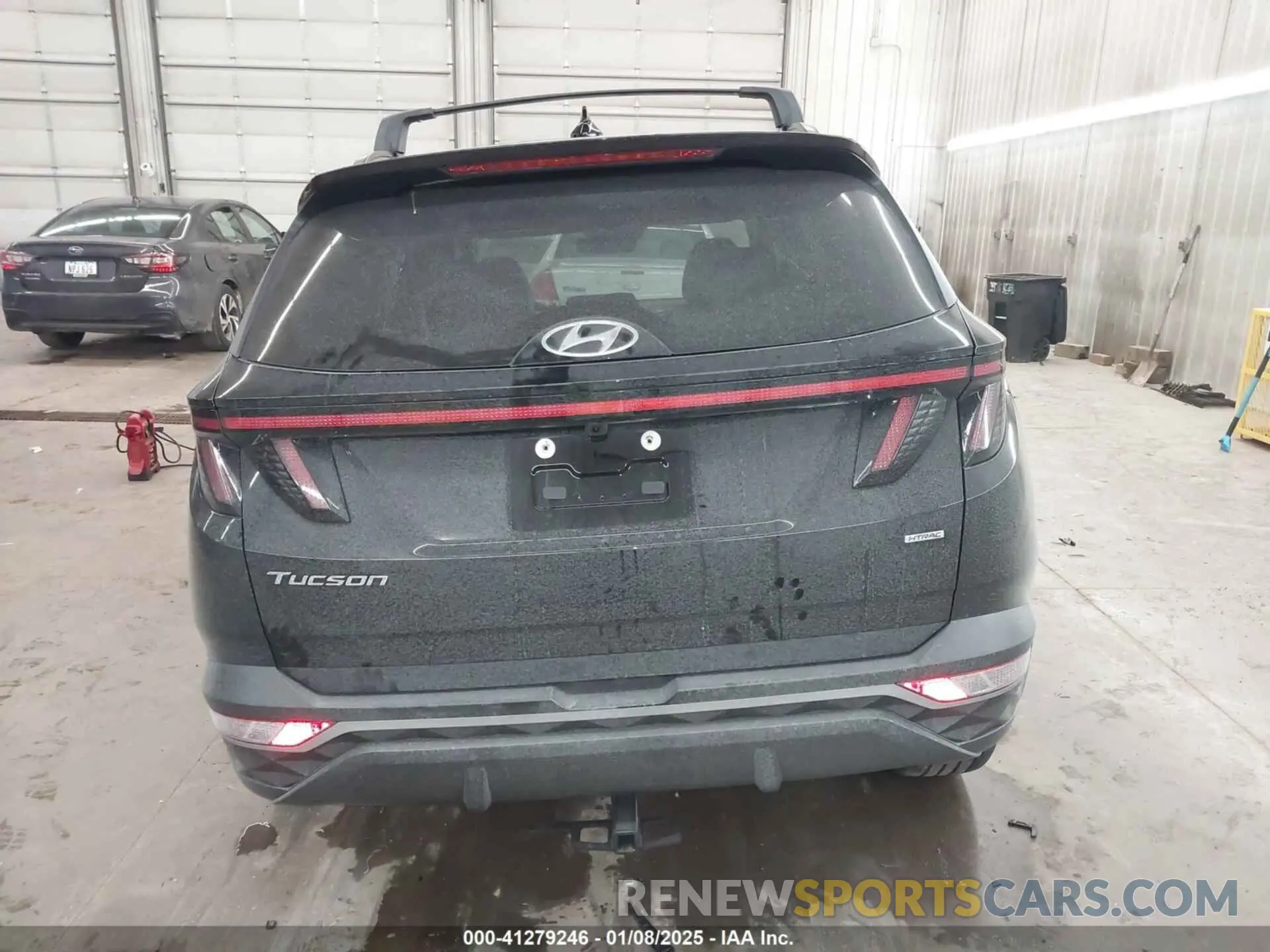 15 Photograph of a damaged car 5NMJFCDE6RH369257 HYUNDAI TUCSON 2024