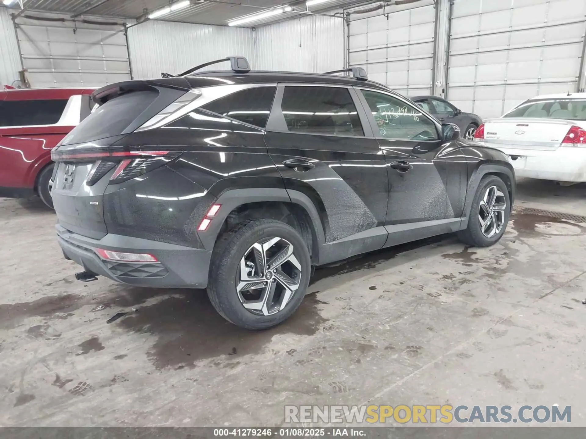 4 Photograph of a damaged car 5NMJFCDE6RH369257 HYUNDAI TUCSON 2024