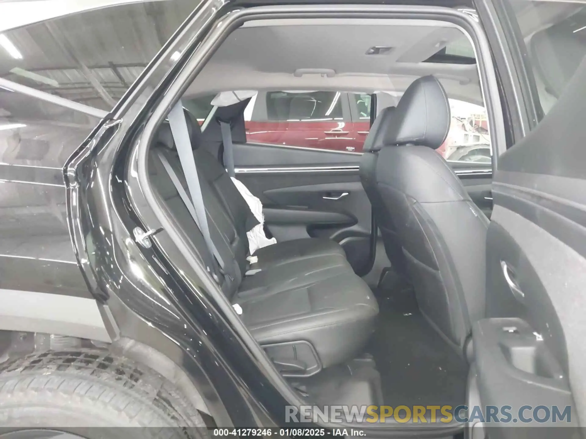 8 Photograph of a damaged car 5NMJFCDE6RH369257 HYUNDAI TUCSON 2024