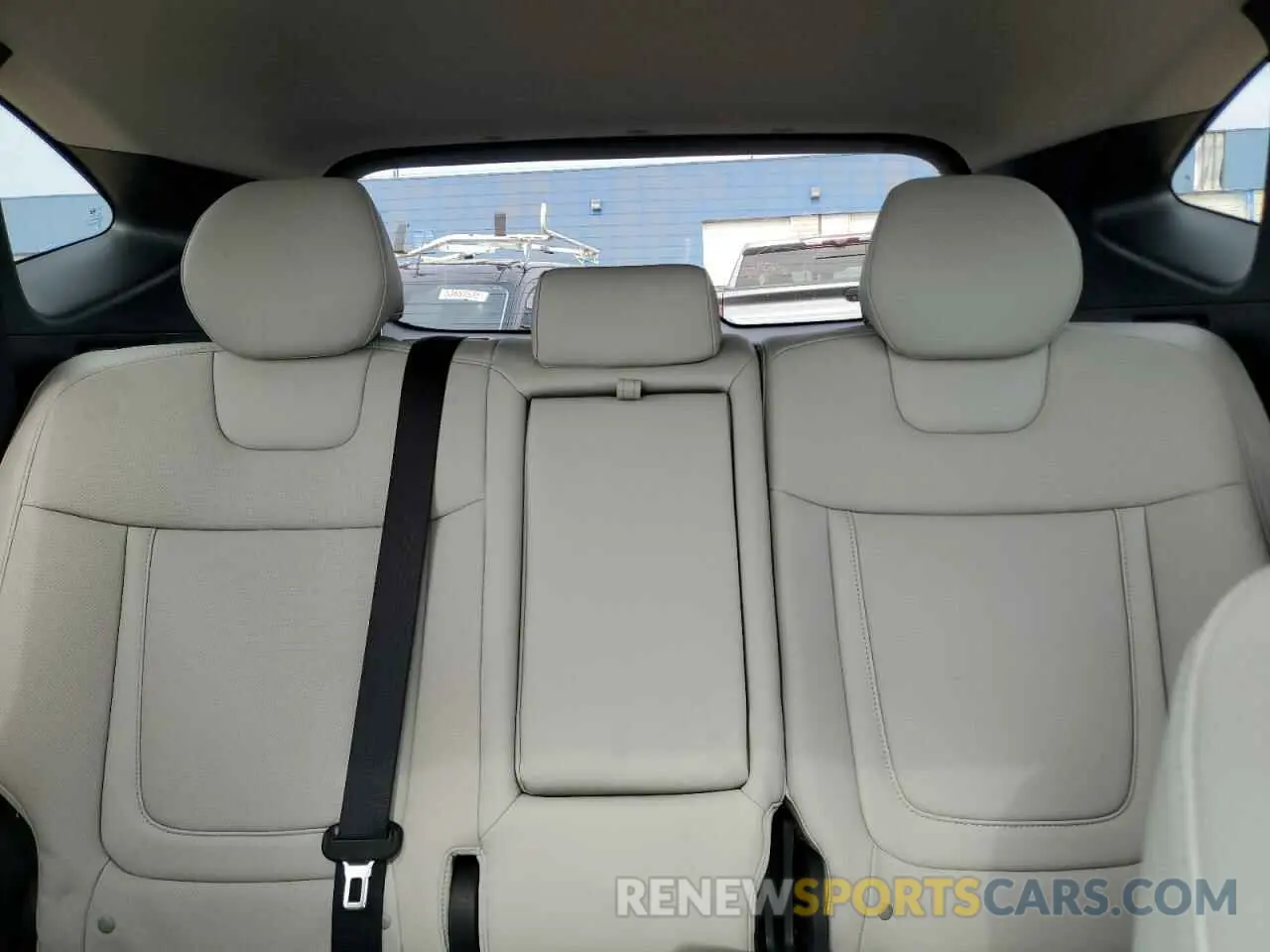 10 Photograph of a damaged car 5NMJFCDE9RH311403 HYUNDAI TUCSON 2024