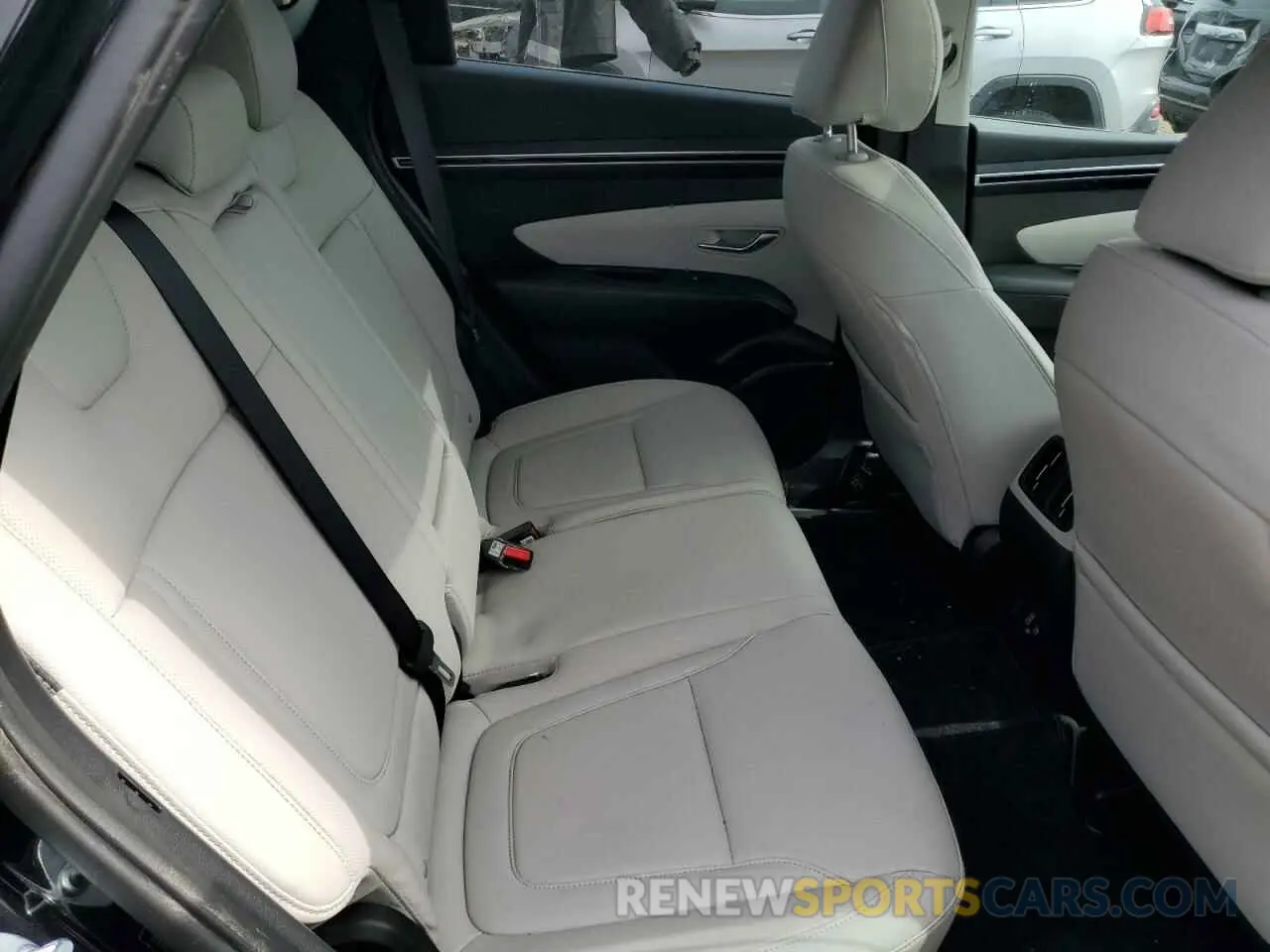 11 Photograph of a damaged car 5NMJFCDE9RH311403 HYUNDAI TUCSON 2024