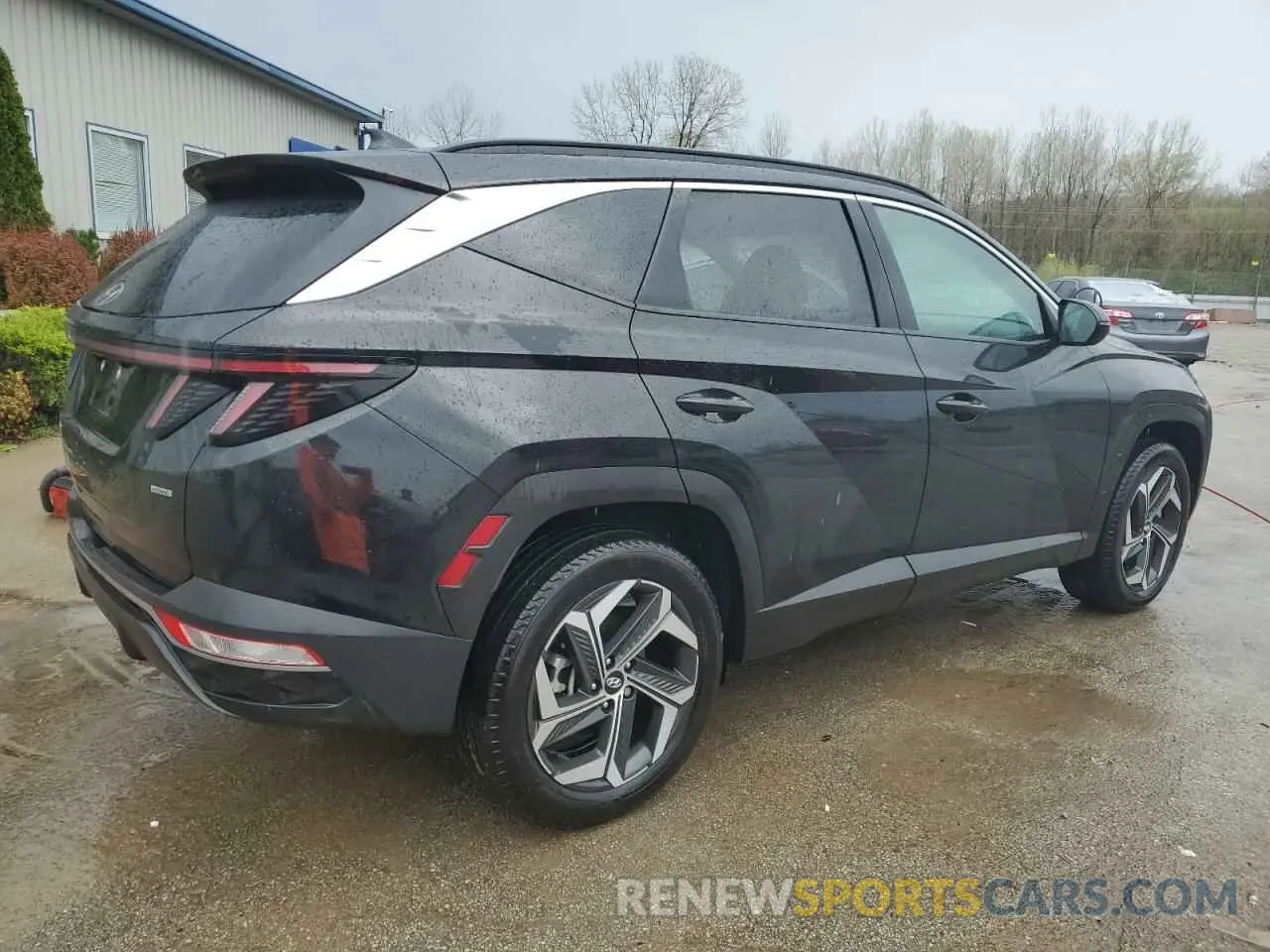 3 Photograph of a damaged car 5NMJFCDE9RH322613 HYUNDAI TUCSON 2024